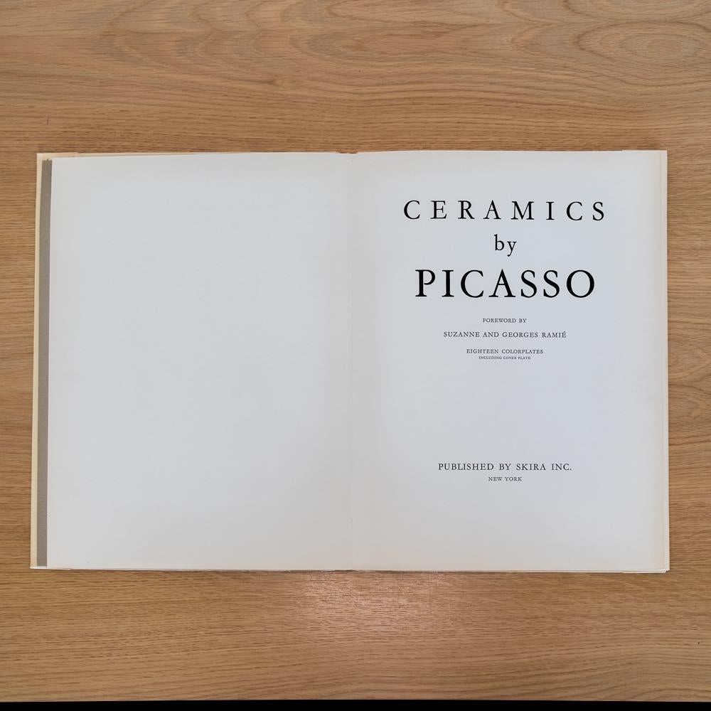 Livre portfolio des plaques en céramique de Picasso  en vente 1