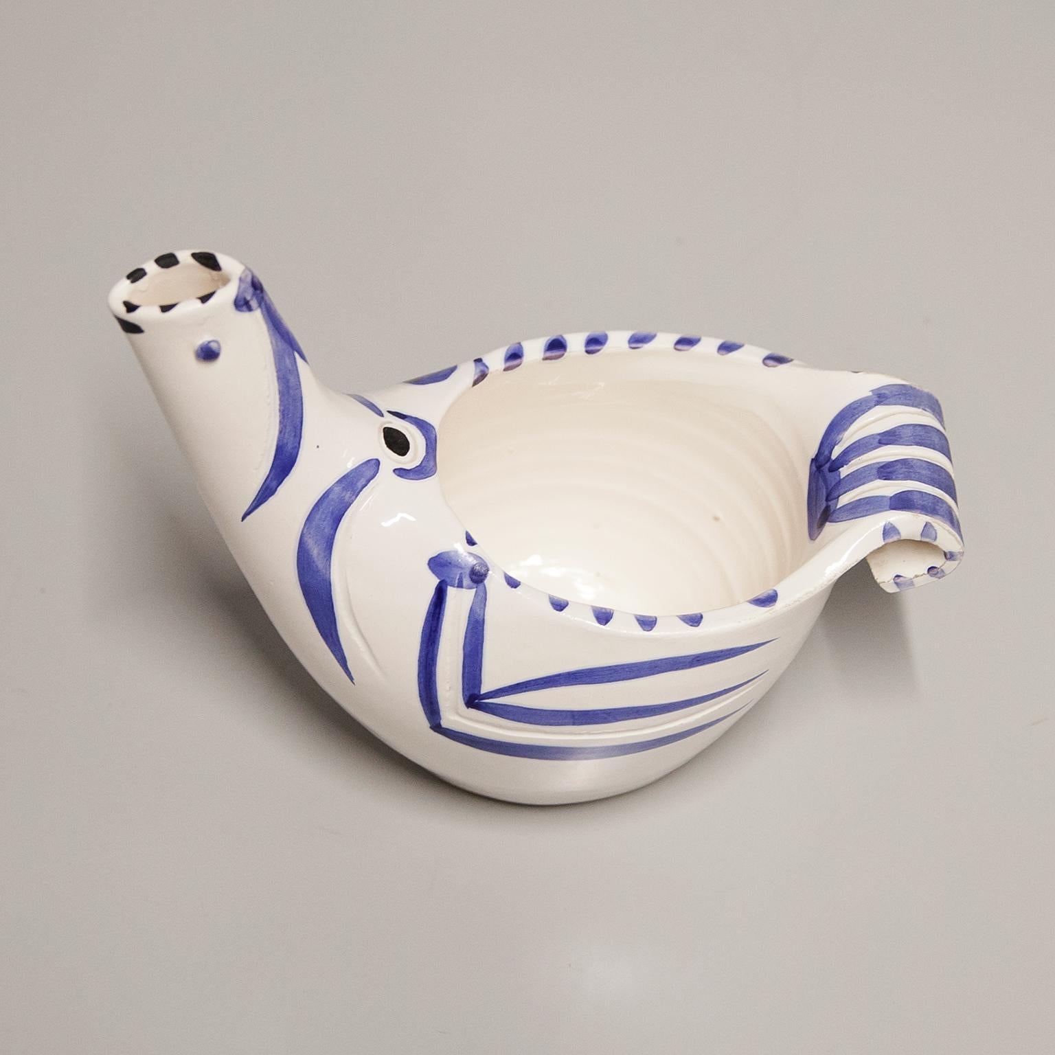 Modern Picasso Ceramic Sujet Colombe Madoura Edition Picasso 1959 For Sale