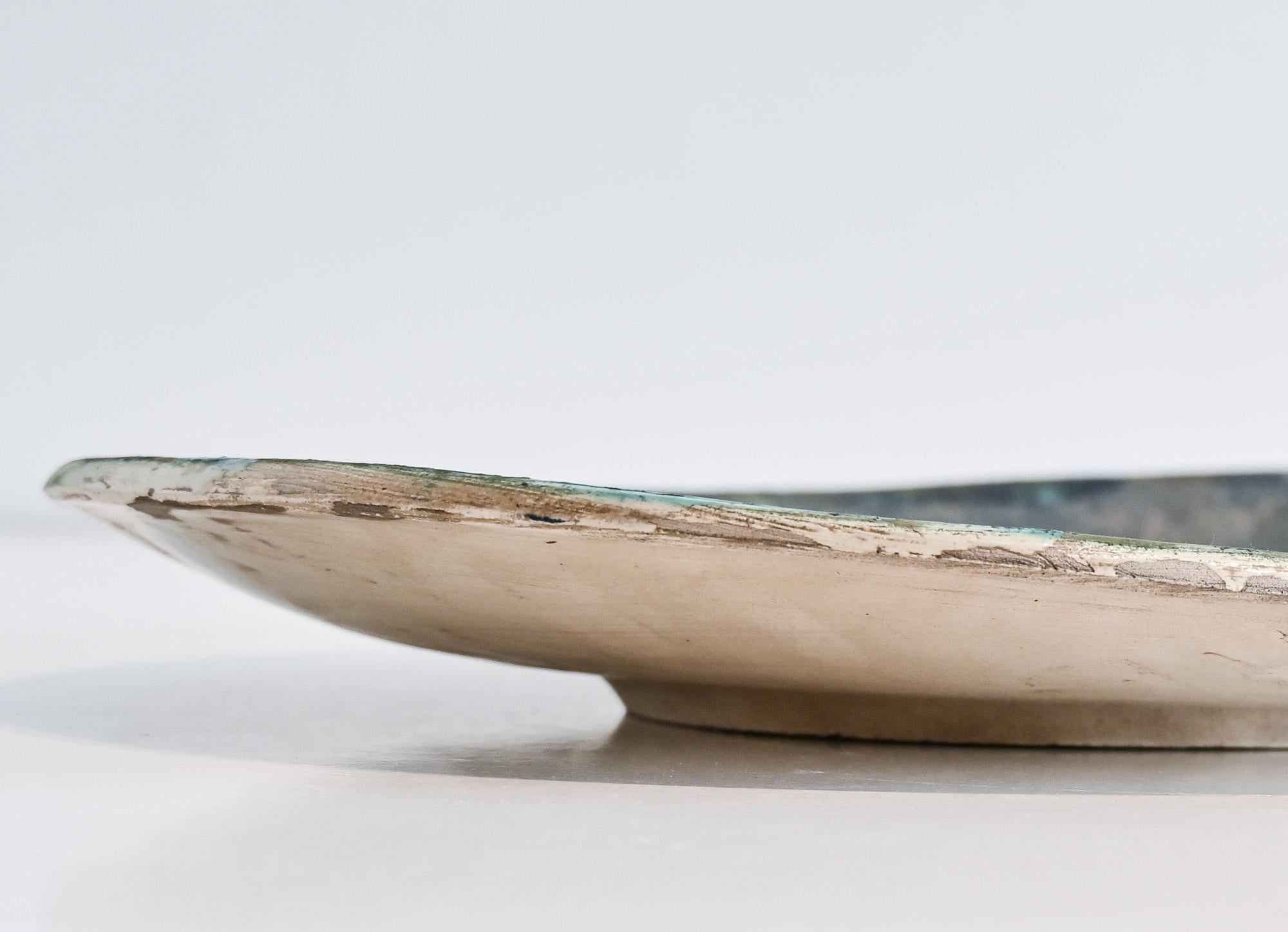 Picasso ceramics by Madoura « Poisson chiné » by Pablo Picasso
Plat ovale, empreinte originale, created in 1952.
from an edition of 200 examples.
Dimensions : 42.5 X 34.5 cm.
Référence catalogue Madoura n° 170.
Sourced from a private collection of