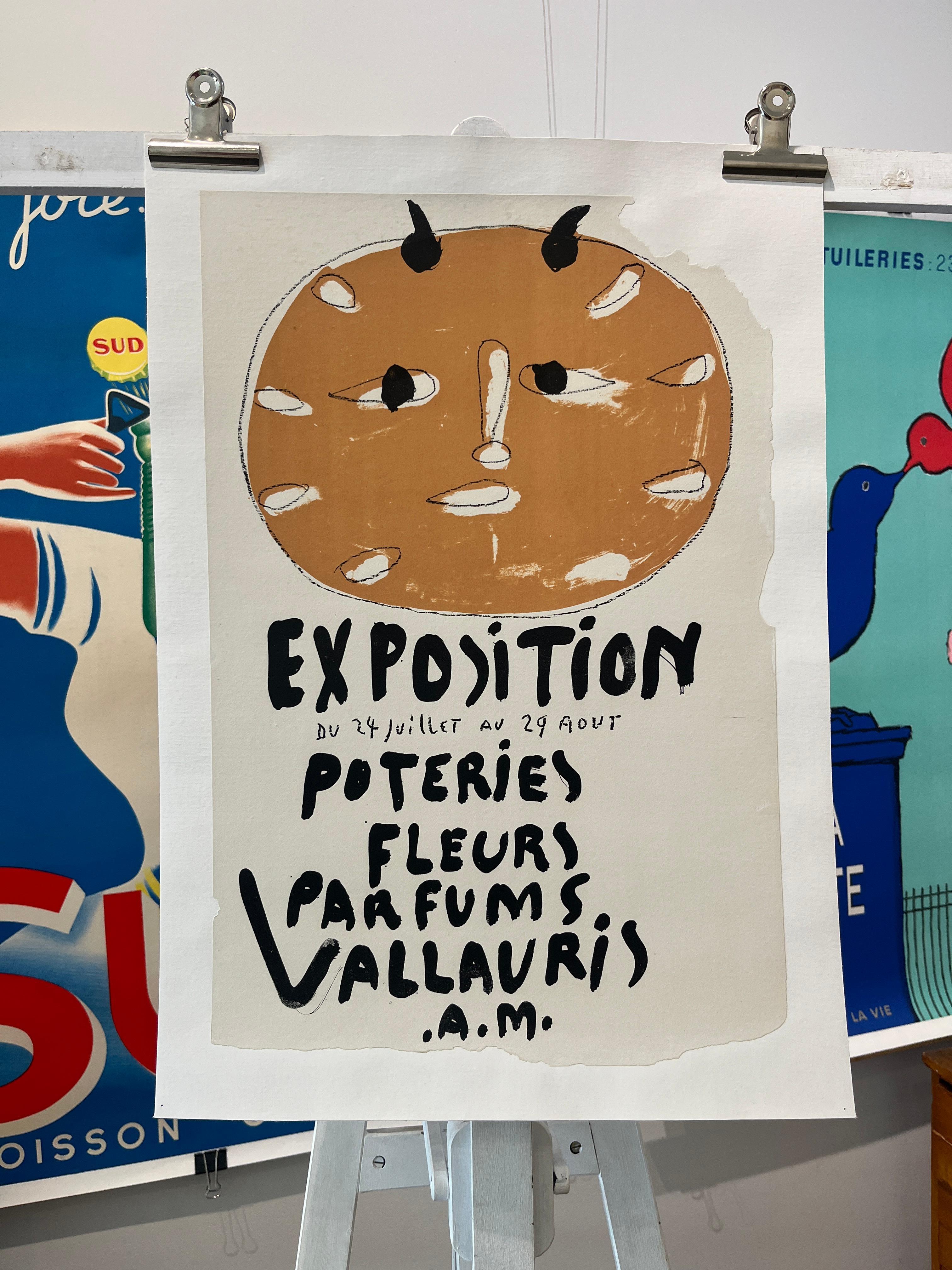 Exposition Poteries, Fleurs, Parfums no. 1 Original Vintage Poster
PICASSO EXPOSITION POTERIES FLEURS PARFUMS (NO. 1)

Poster created by Picasso for his exhibition ‘Poteries, Fleurs, Parfum’, for the Vallauris Fair. This is an original poster which
