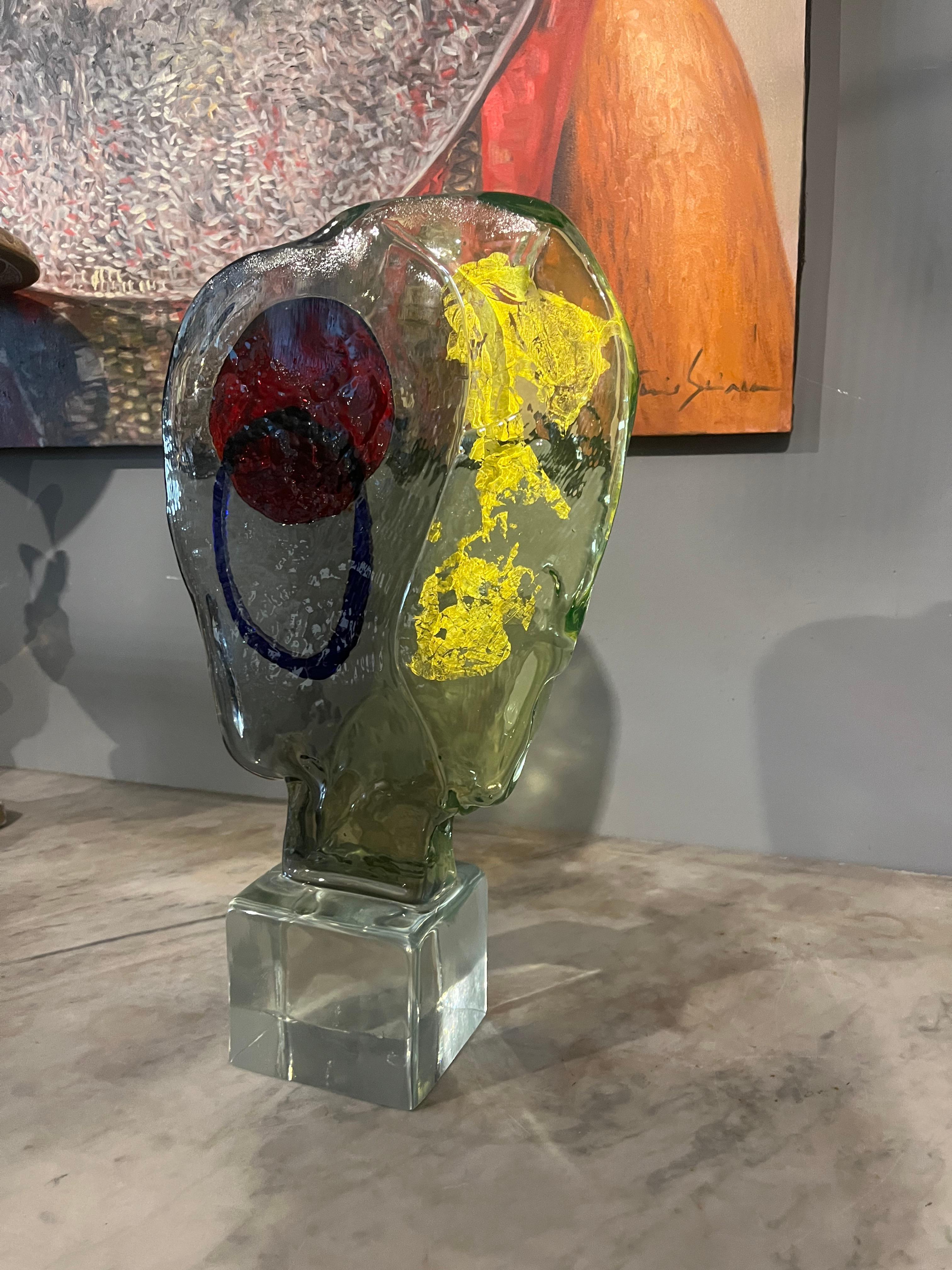 Italian Picasso medallion attributable to Badioli in Murano glass from the 90s For Sale