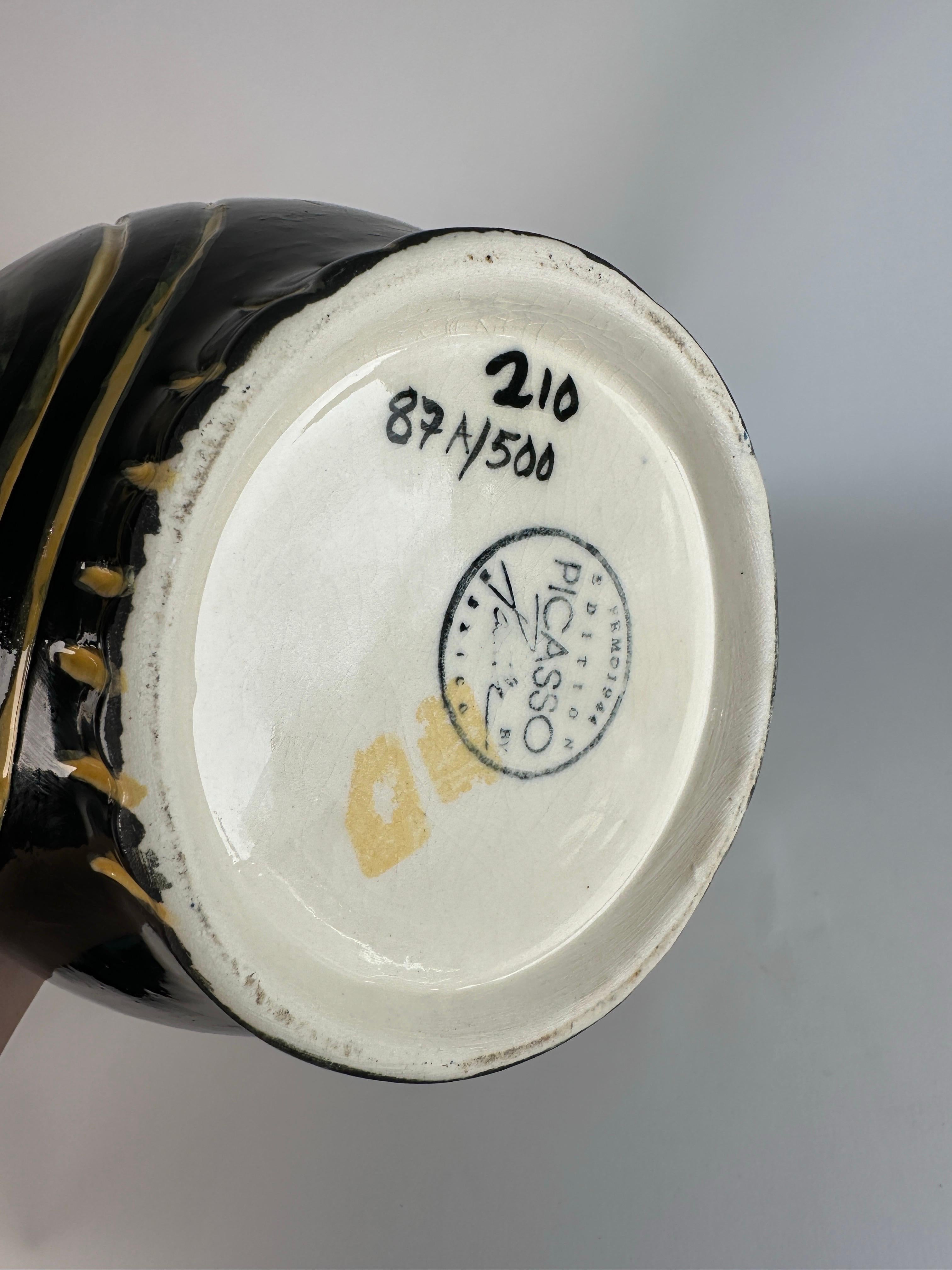 Moderno Vaso in ceramica Picasso, edizione timbrata da Padilla in vendita