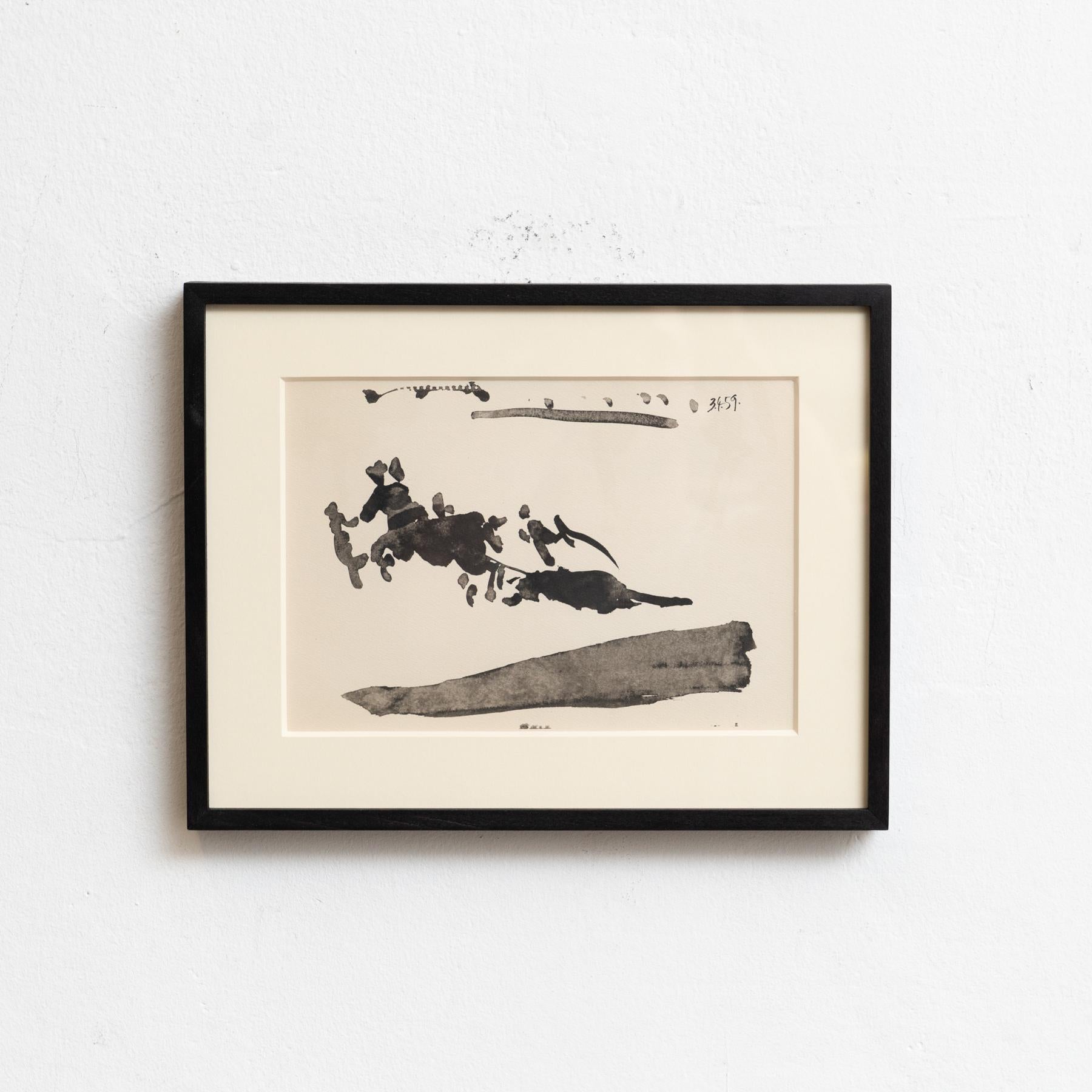 Questa straordinaria stampa in bianco e nero di Pablo Picasso proviene dalla prima edizione di Toros y Toreros (1961) e cattura la dinamica astrazione dell'artista di una scena di corrida. Incorniciata in un'elegante cornice di legno nero laccato,