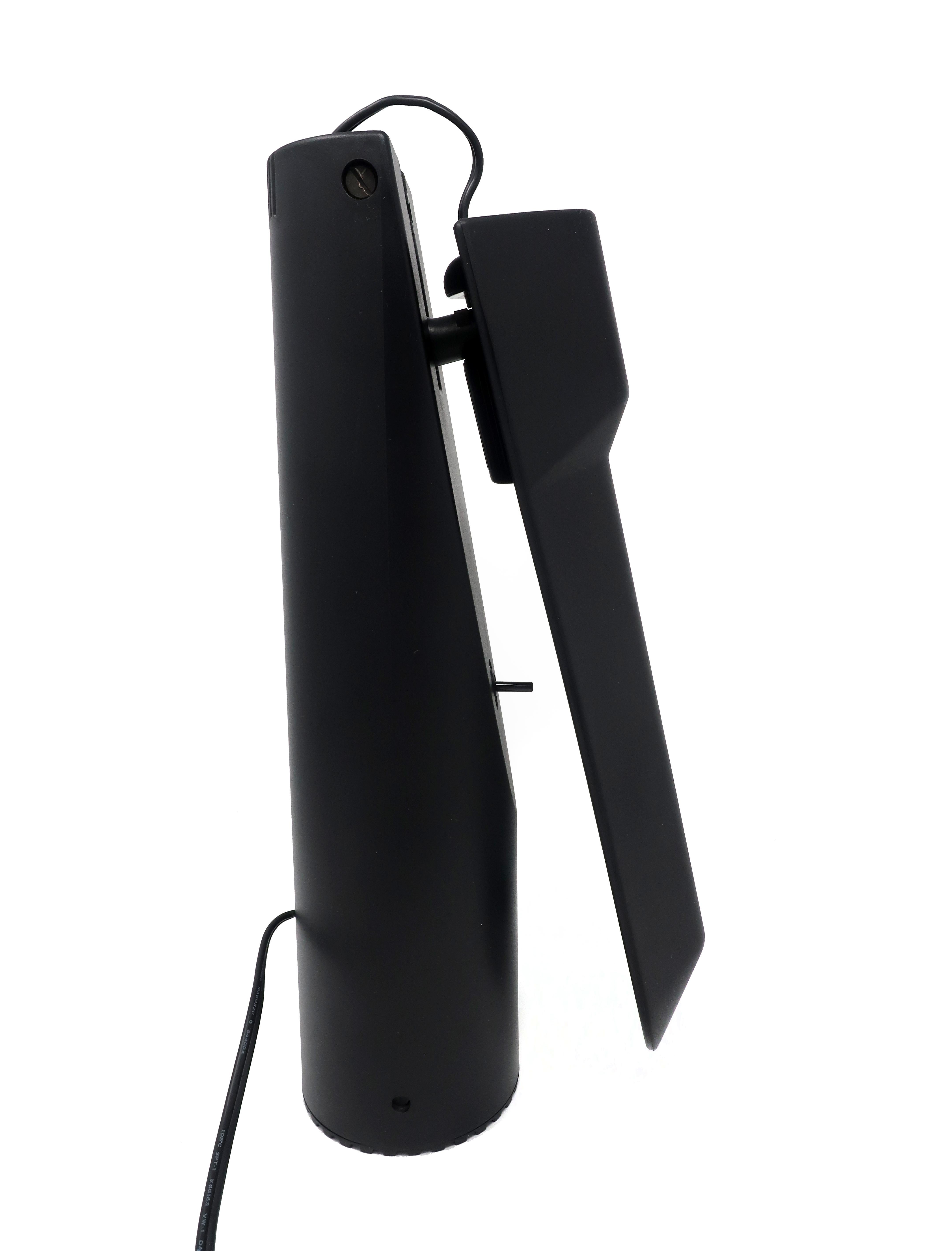 Post-Modern Picchio Table Lamp by Isao Hosoe for Luxo For Sale