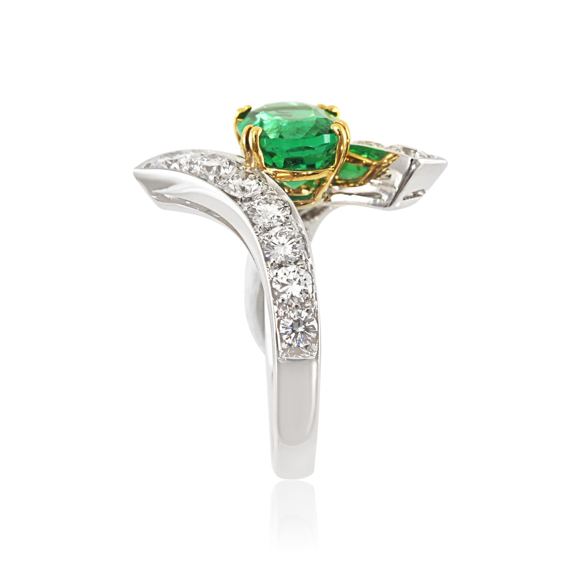 Picchiotti 18 Karat White and Yellow Gold Fashion Ring with Diamonds and Emerald In New Condition For Sale In Valenza, IT