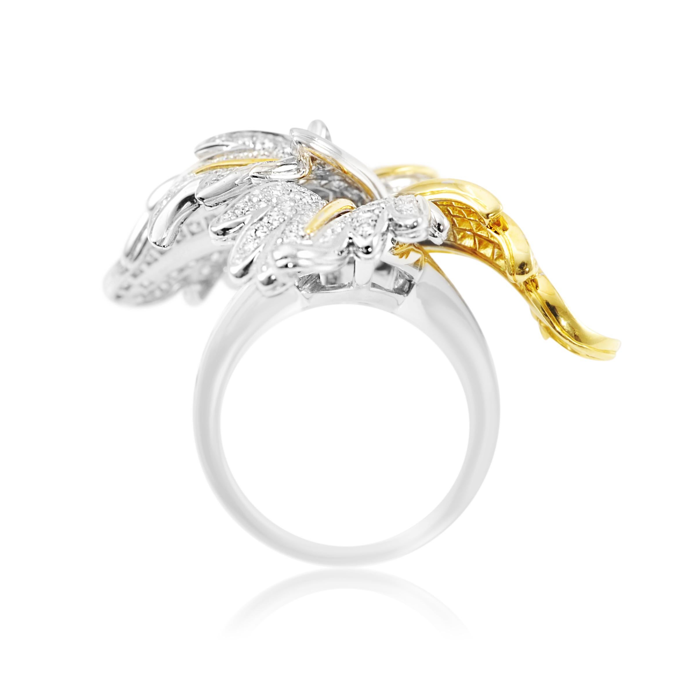 Contemporary Picchiotti 18 Karat White and Yellow Round Diamond Cocktail Ring For Sale