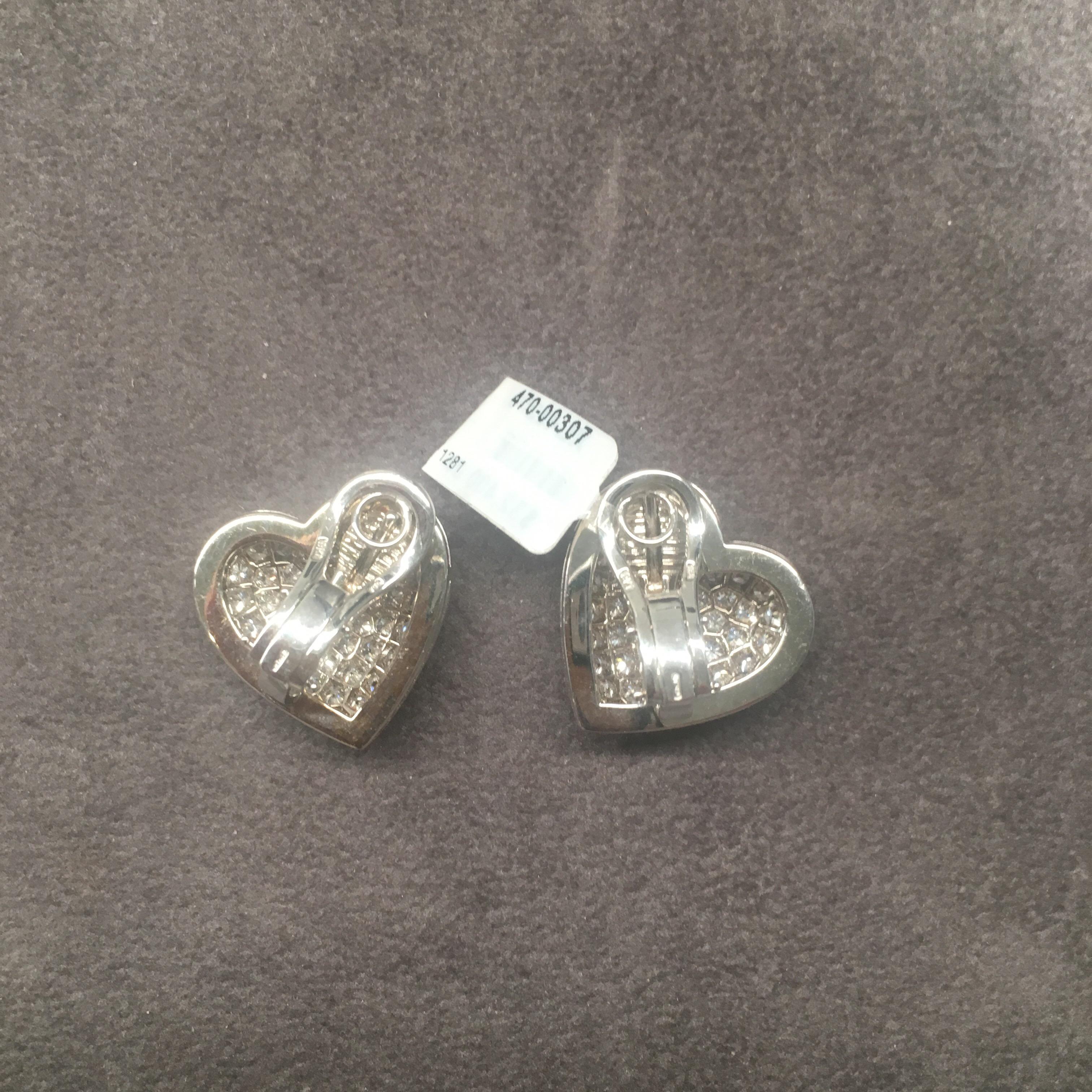 Picchiotti 18 Karat White Gold and 5.37 Carat, Diamond Heart Earrings In New Condition For Sale In New York, NY