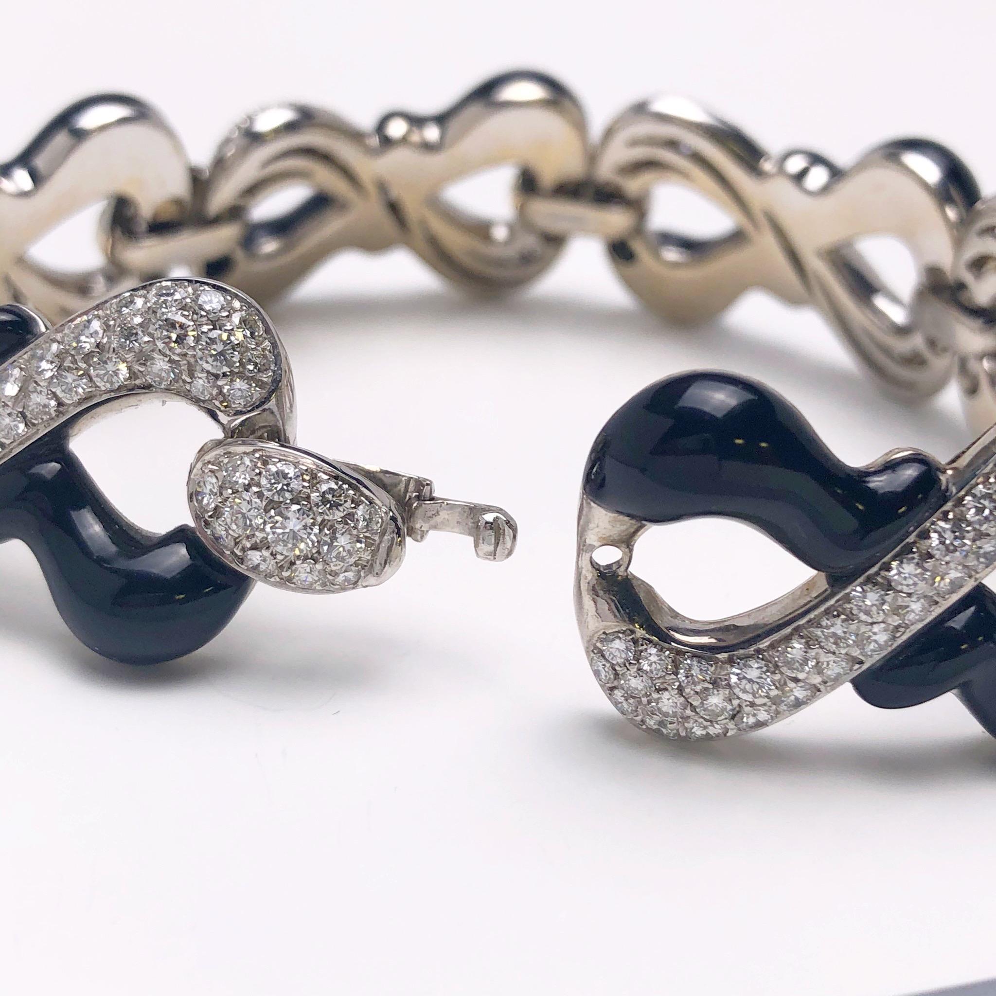 Picchiotti Bracelet en or blanc 18 carats, diamants de 7,32 carats et onyx noir Neuf - En vente à New York, NY