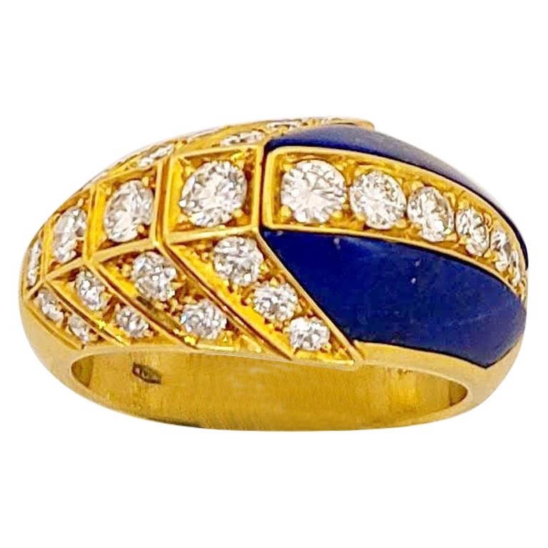 Taille ronde Bague en or jaune 18 carats Picchiotti, diamant de 0,91 carat et lapis-lazuli en vente