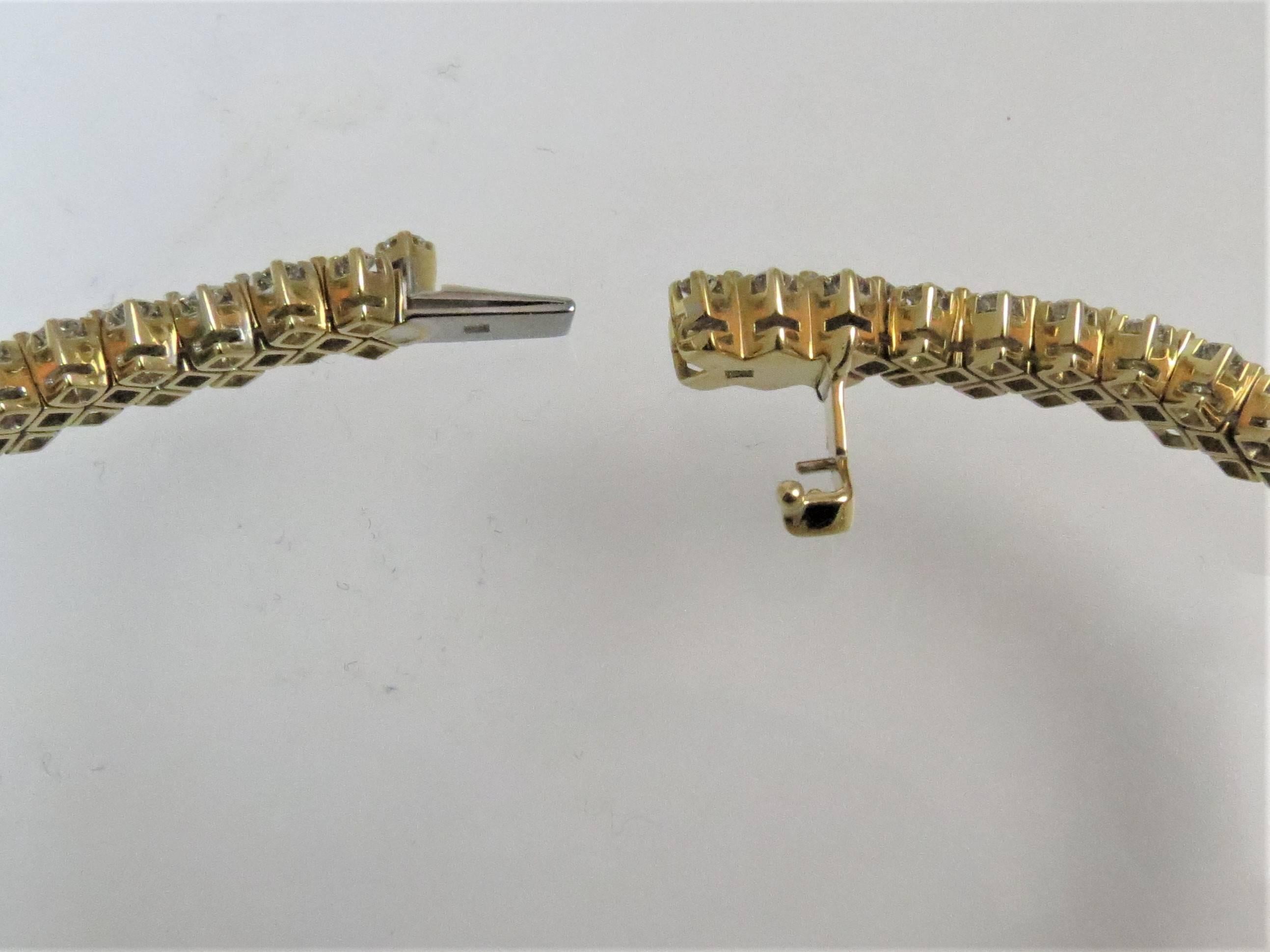 Picchiotti 18 Karat Yellow Gold Three-Row Diamond Bracelet In Excellent Condition For Sale In Chicago, IL