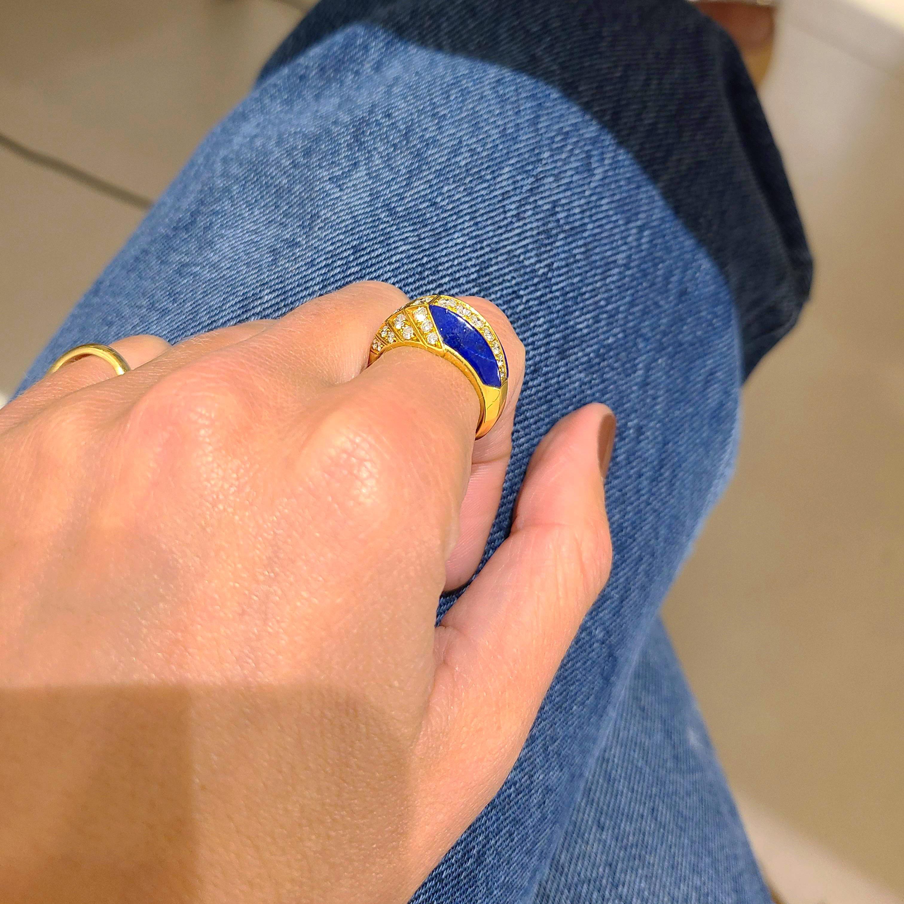 Picchiotti 18 Karat Yellow Gold .91 Carat Diamond and Lapis Lazuli Ring In New Condition For Sale In New York, NY