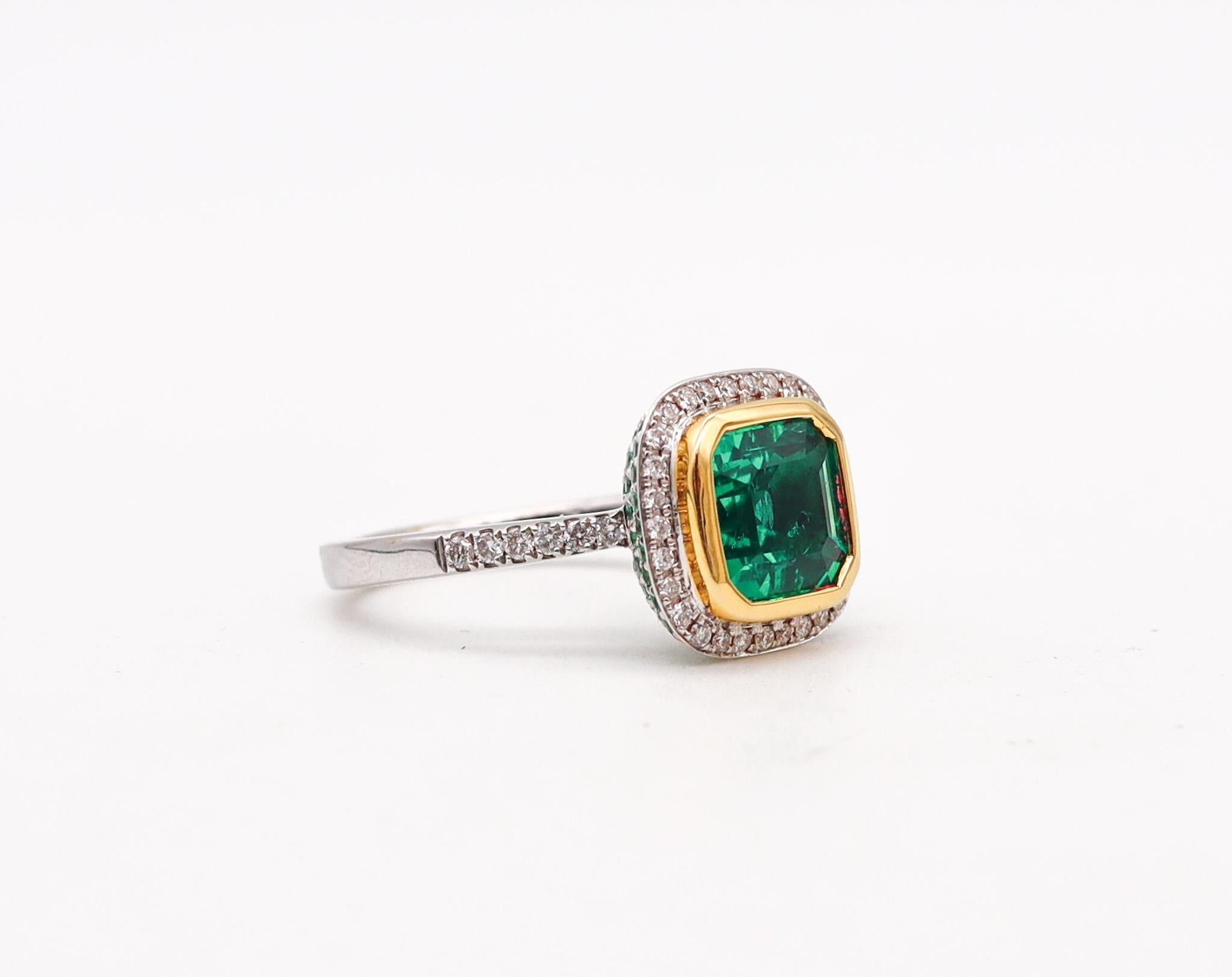 Taille carrée PICCHIOTTI Bague cocktail en or 18 carats avec 4,77 carats d'émeraudes et de diamants en vente