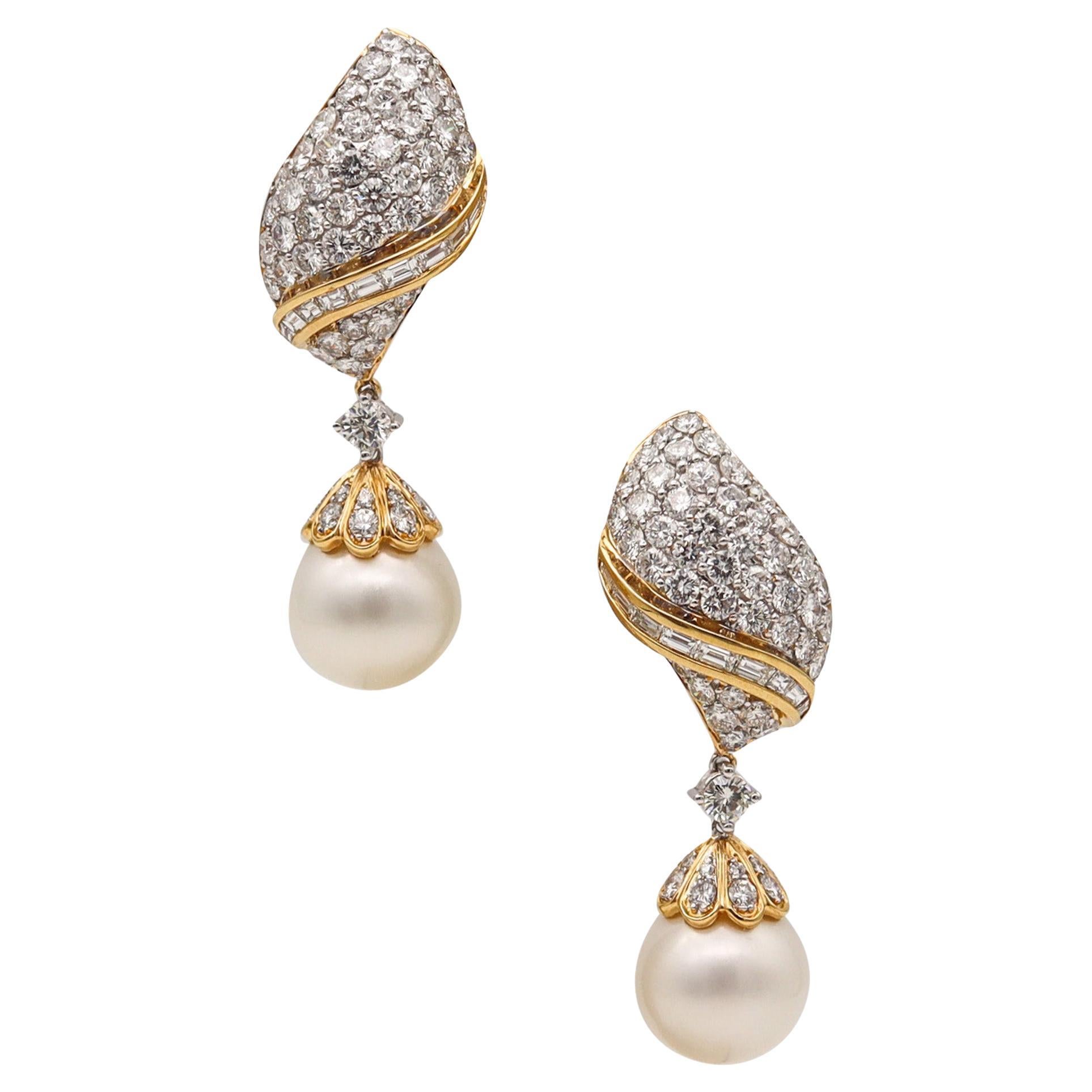 Picchiotti Hängeohrringe aus 18Kt Gold mit 18,16 Ctw Diamanten und Perlen im Angebot