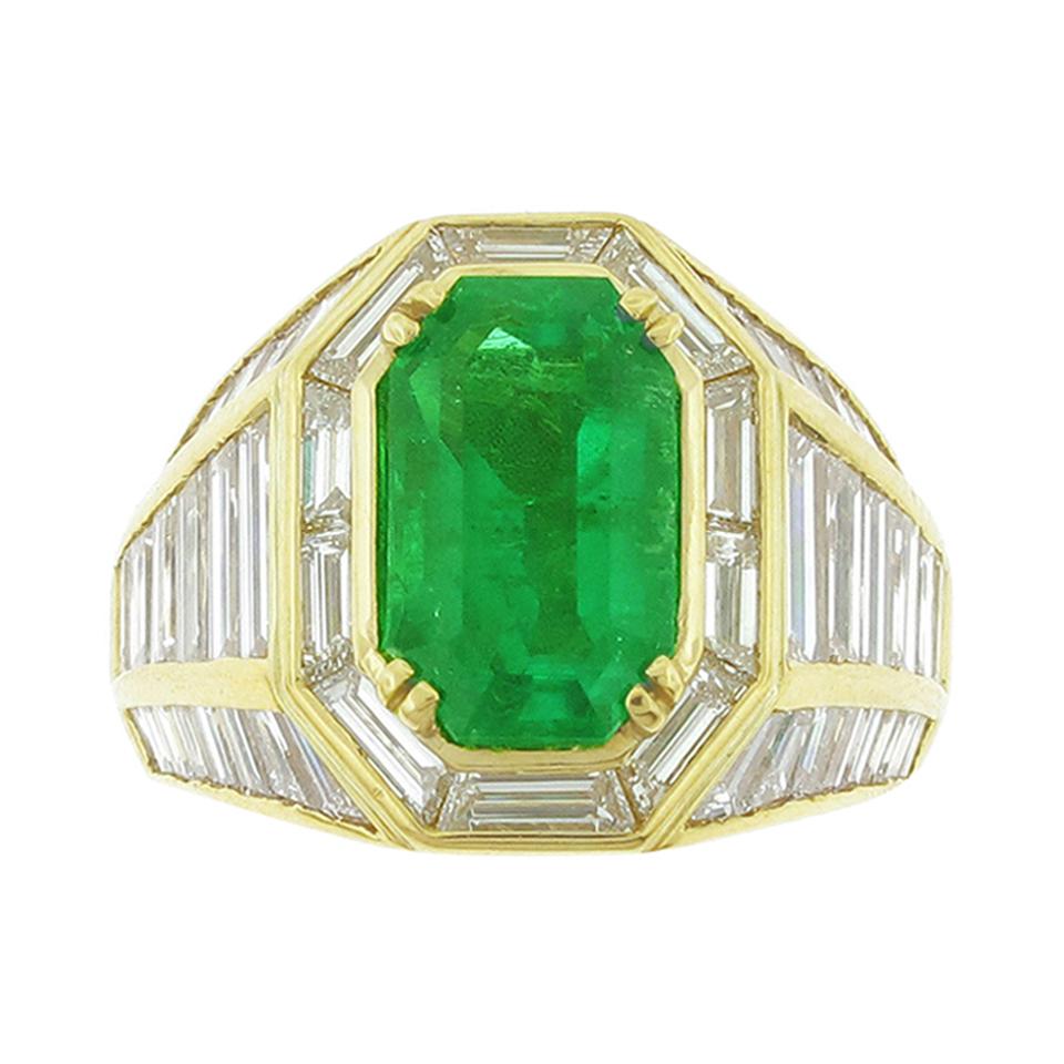 Picchiotti Emerald and Diamond Gold Ring
