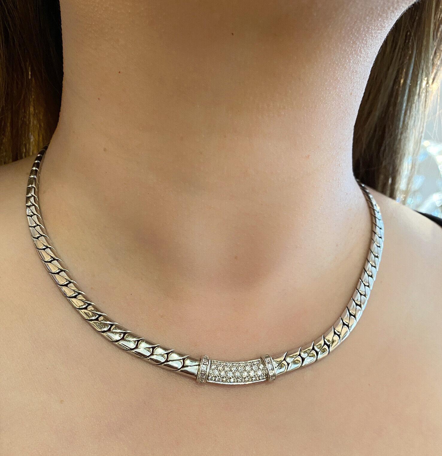 PICCHIOTTI Pavé Diamond Curb Link Necklace in 18k White Gold

Diamond Choker Necklace by Picchiotti features a center section of Round Brilliant Diamonds Pavé set and edged with Square Cut Diamonds set in 18k White Gold with a Smooth Curb link Chain