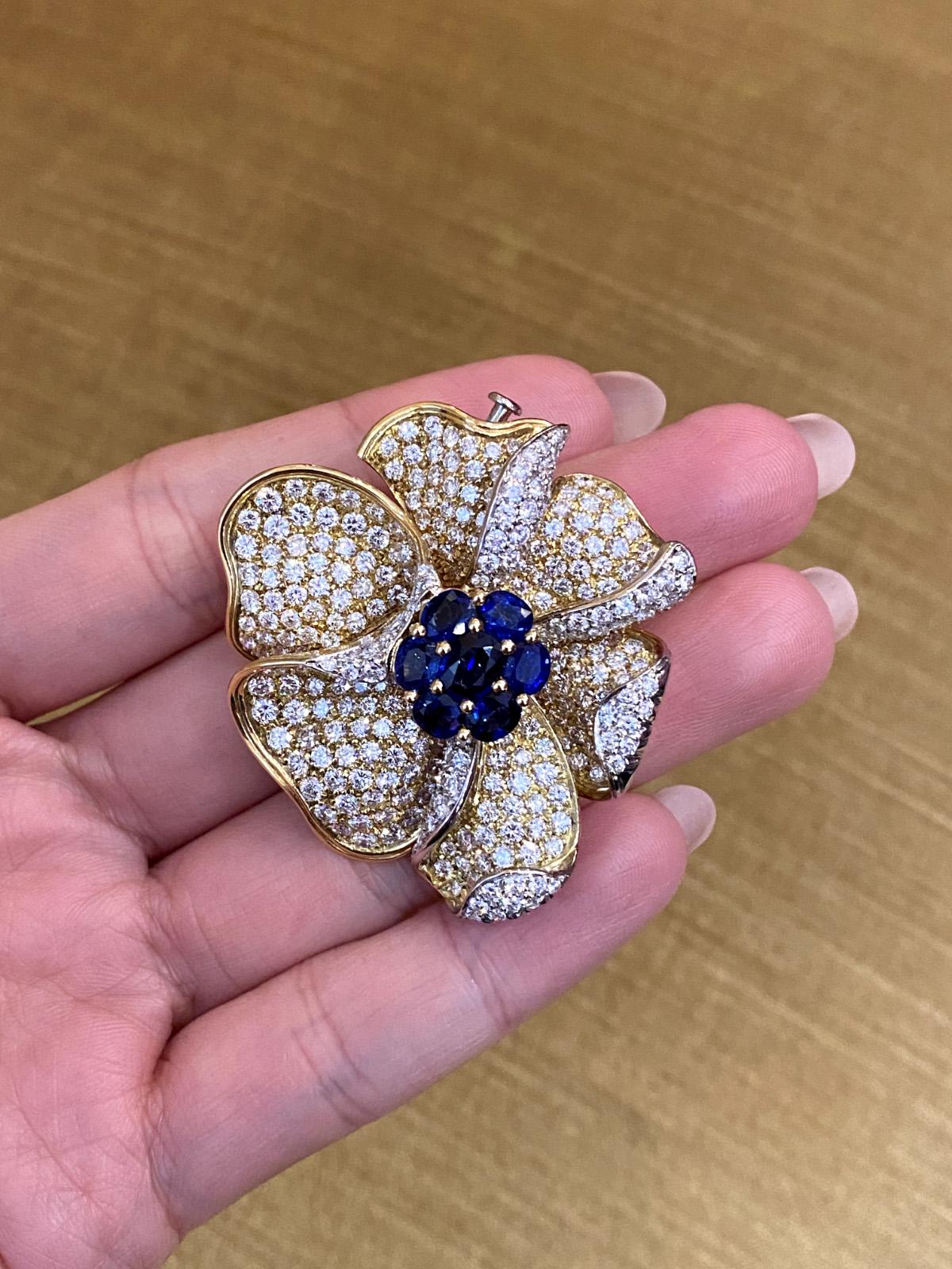 Picchiotti Sapphire and Diamond Flower Brooch in 18k Yellow Gold Large For Sale 2