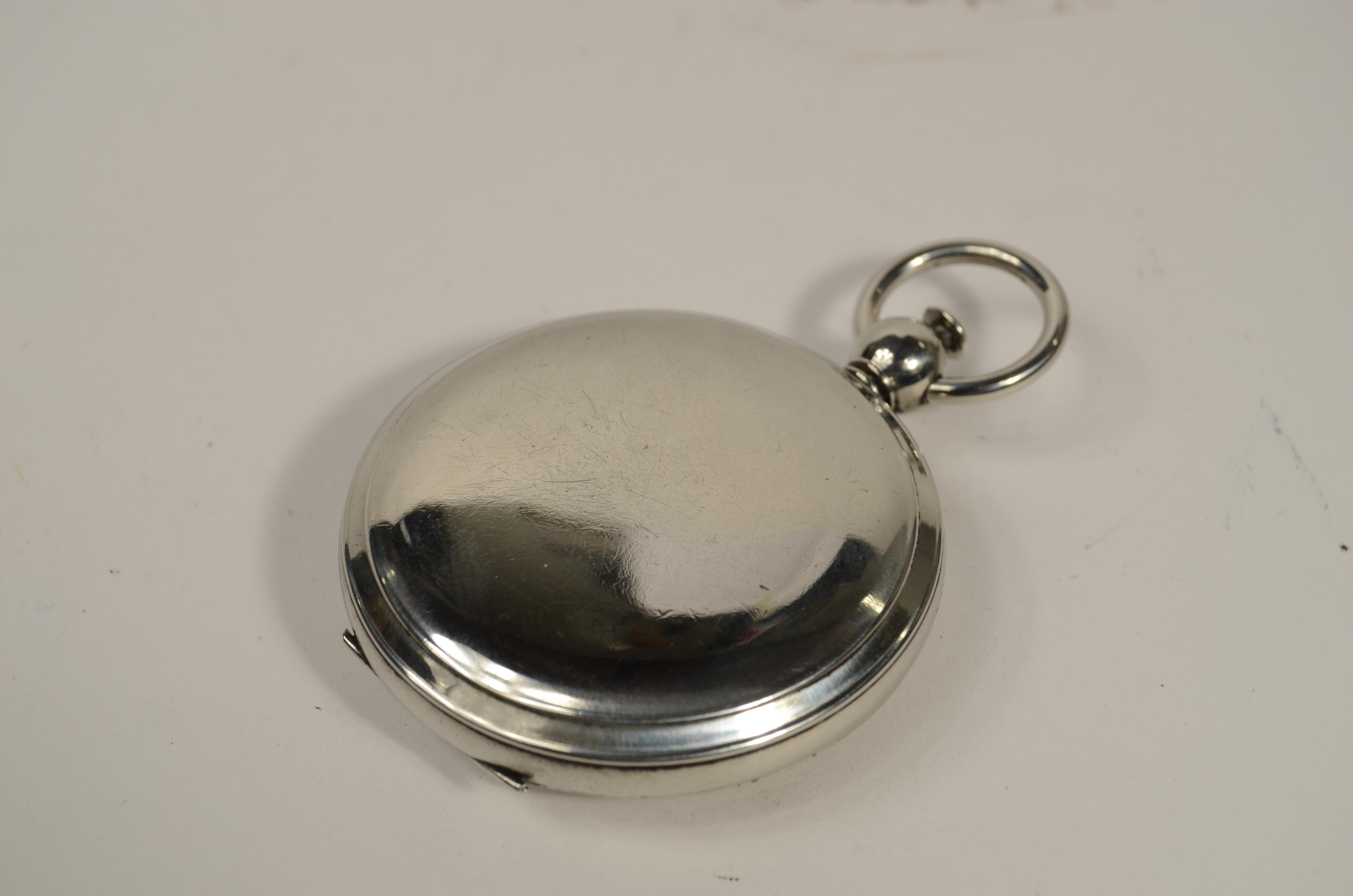 Petite boussole de poche en laiton chromé pour l'armée américaine en 1917 en vente 3