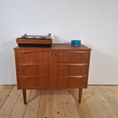 Small teak chest of drawers, Mid-century Danish