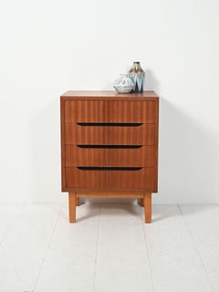 Petite commode scandinave en acajou des années 1950