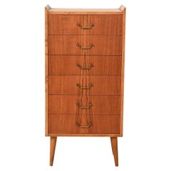 Petite commode scandinave en teck des années 1950