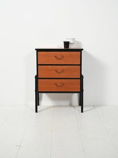 Petite commode scandinave des années 1950 laquée noir
