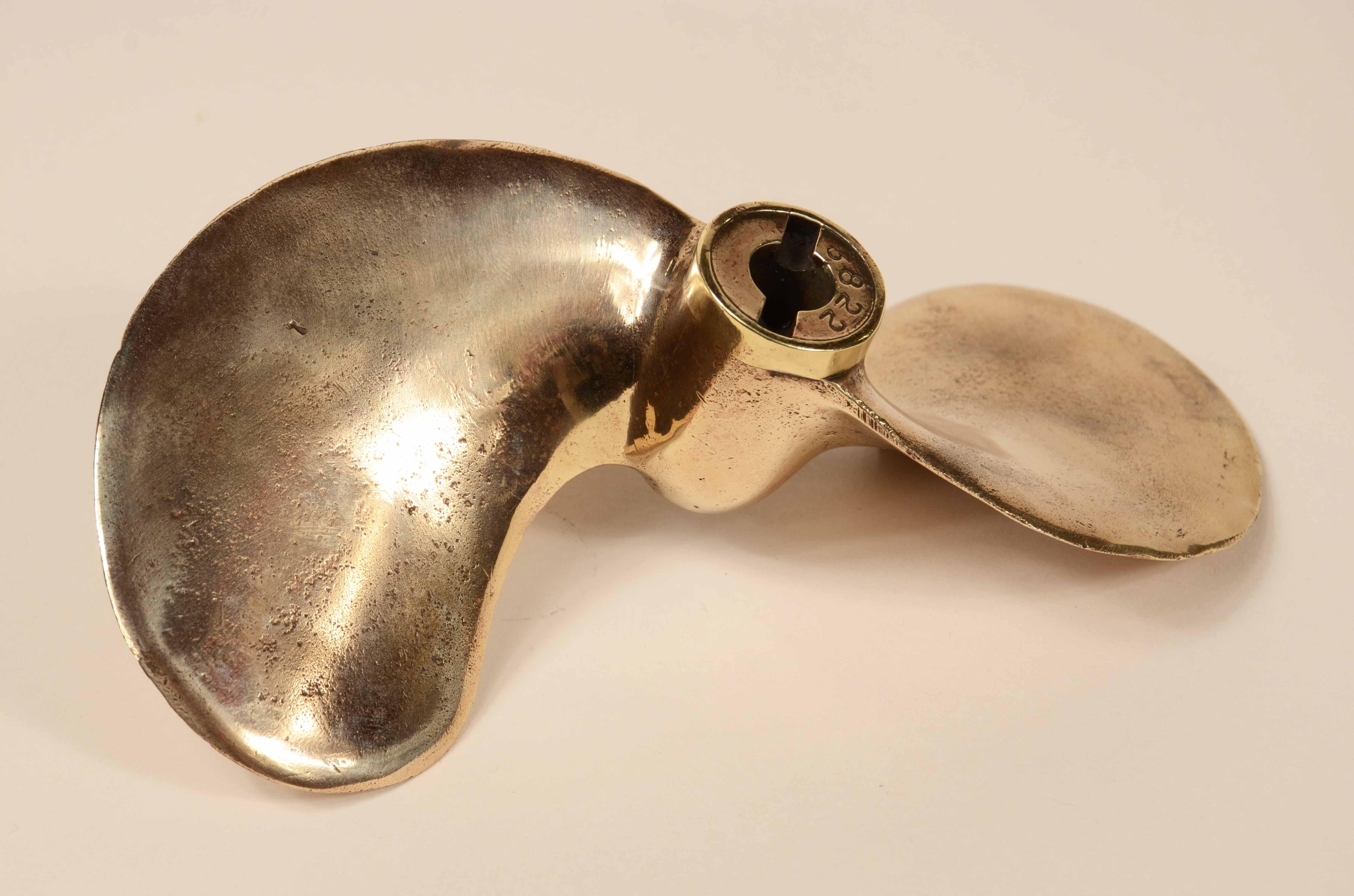 Small propeller  bronze bipalas, British manufacture of the 1930s For Sale 7