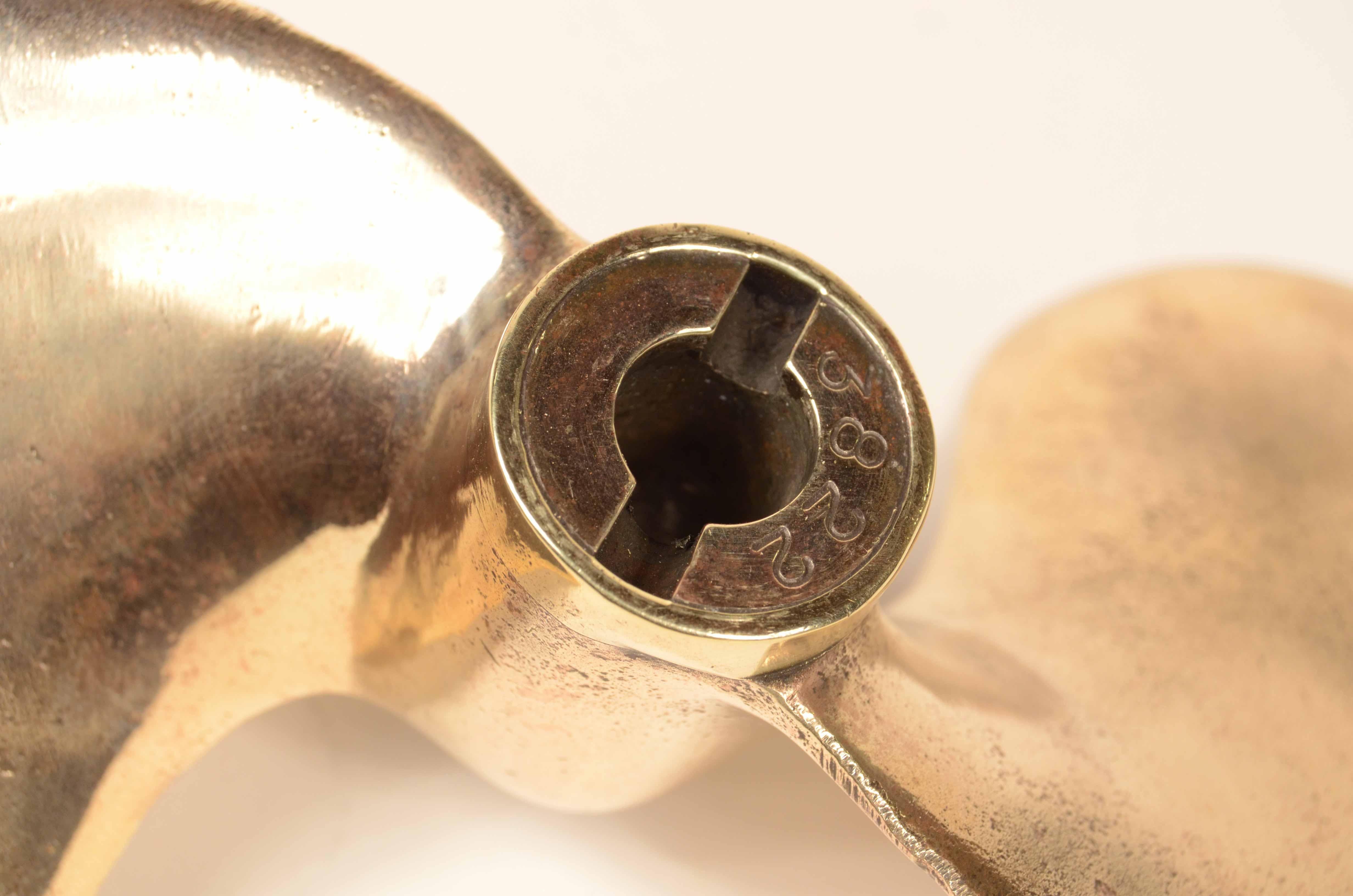 Small propeller  bronze bipalas, British manufacture of the 1930s For Sale 8
