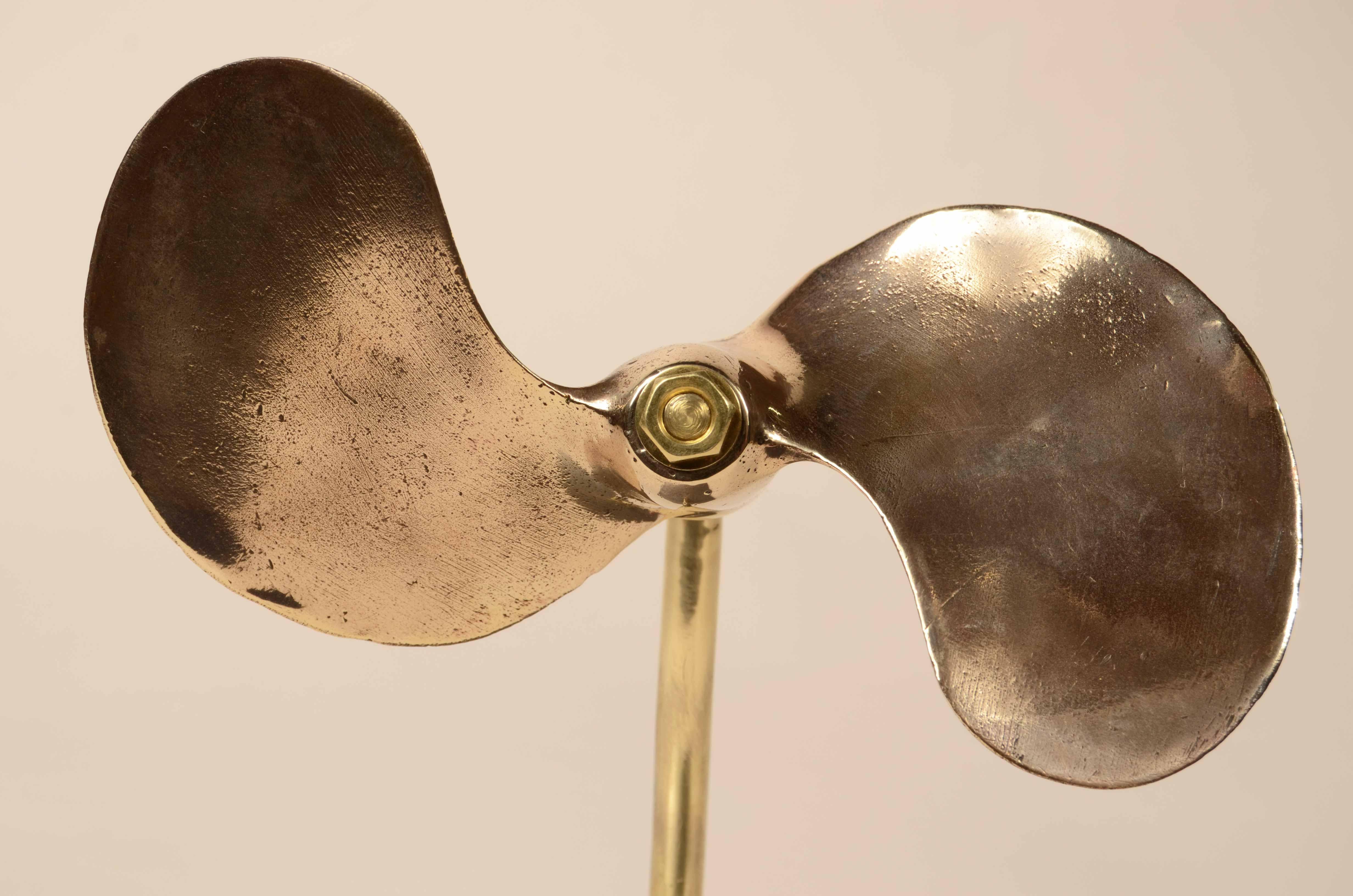Bronze Small propeller  bronze bipalas, British manufacture of the 1930s For Sale