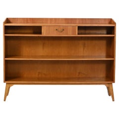 Piccola libreria scandinava anni ’50 in olmo