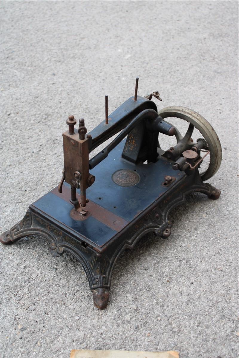 Small Cast Iron Sewing Machine 1890 Junker & Ruh Art Nouveau Germany For Sale 1