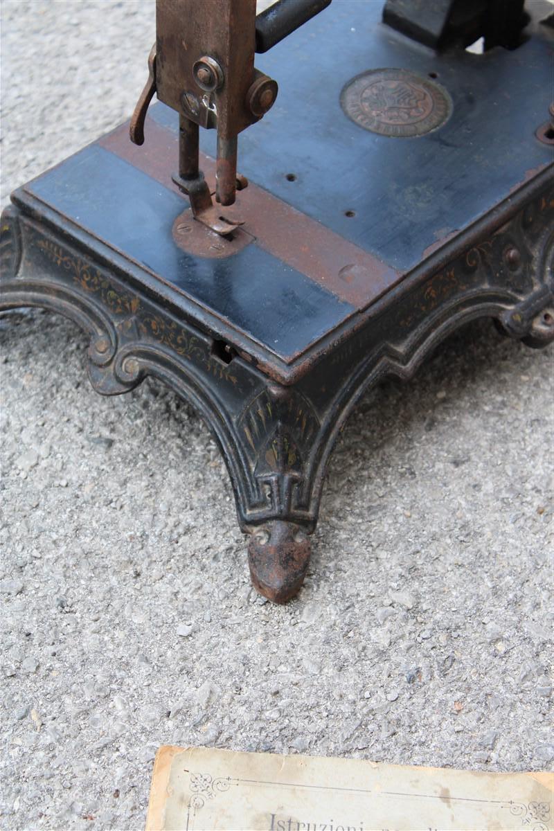 Small Cast Iron Sewing Machine 1890 Junker & Ruh Art Nouveau Germany For Sale 1