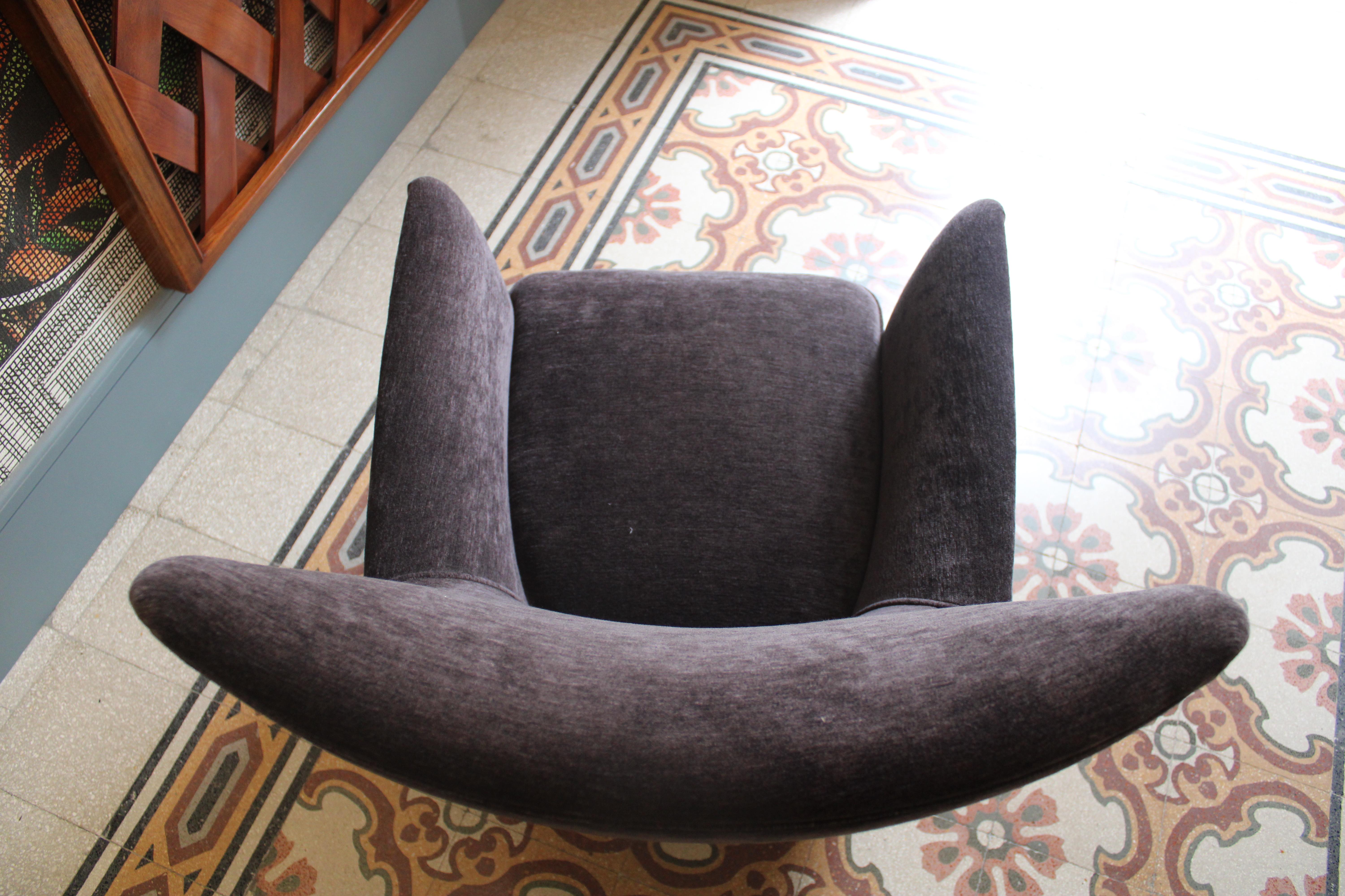 Sillón pequeño de terciopelo gris Italia 1950 Paolo Buffa Mid-20th Century en venta