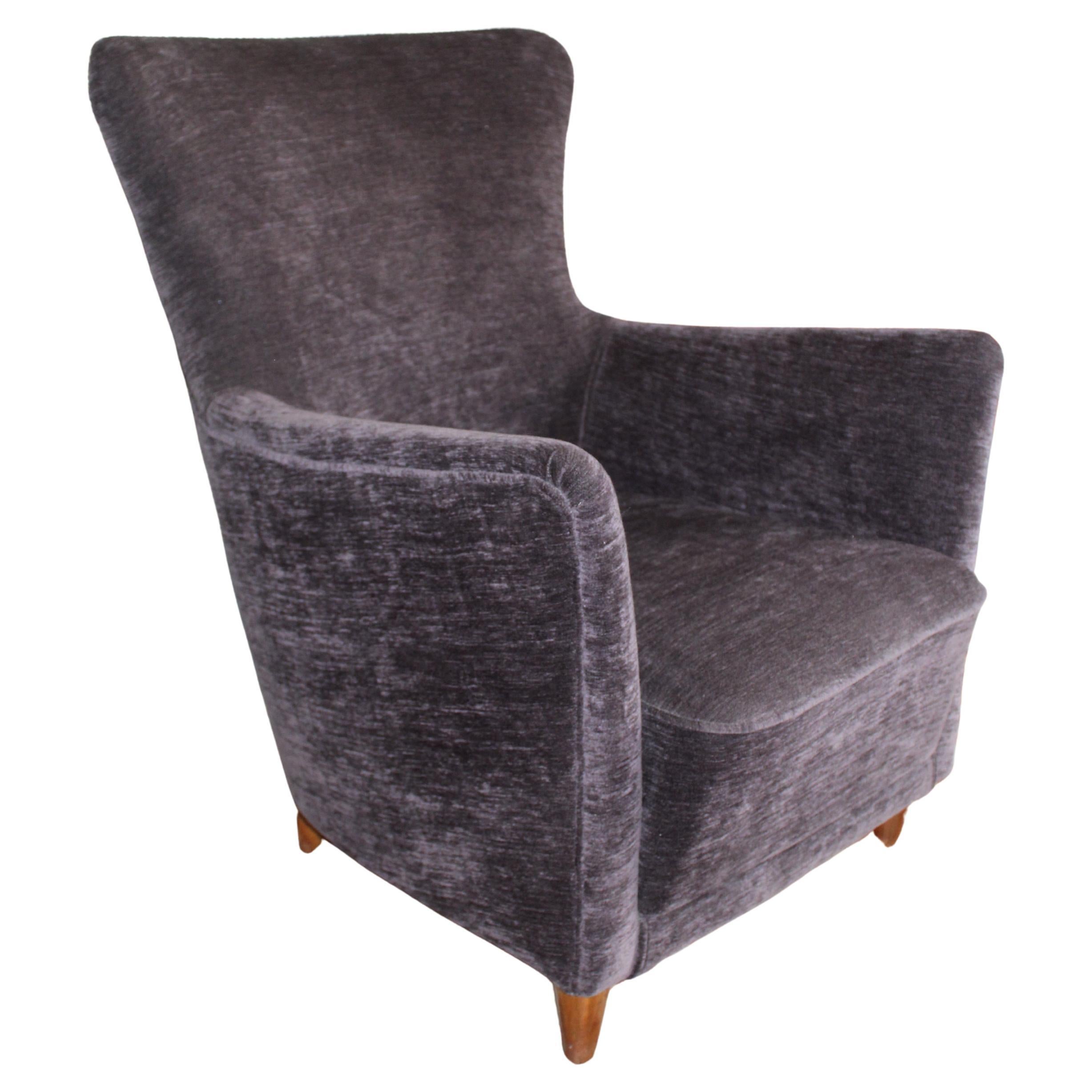 Petit fauteuil en velours gris Italie 1950 Paolo Buffa