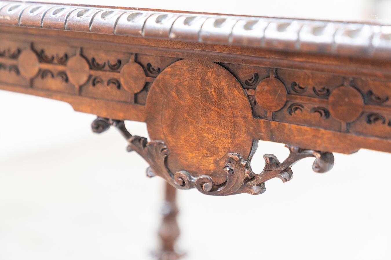 Small Louis XIV style desk - 19th century For Sale 6