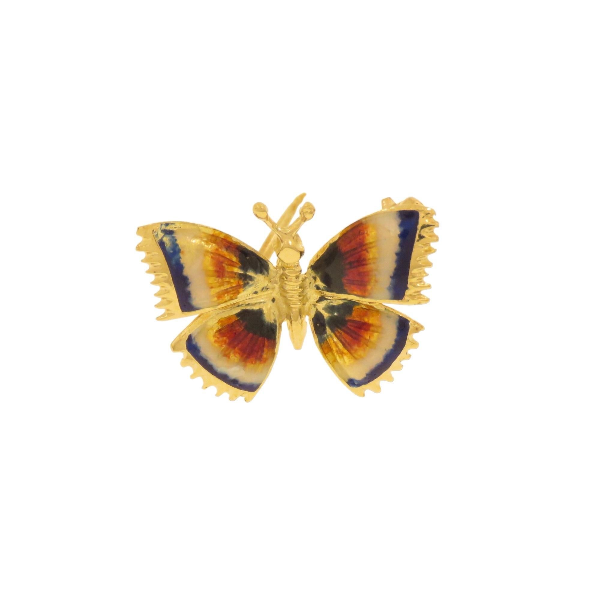 Retro Piccola spilla farfalla con smalto in oro giallo For Sale