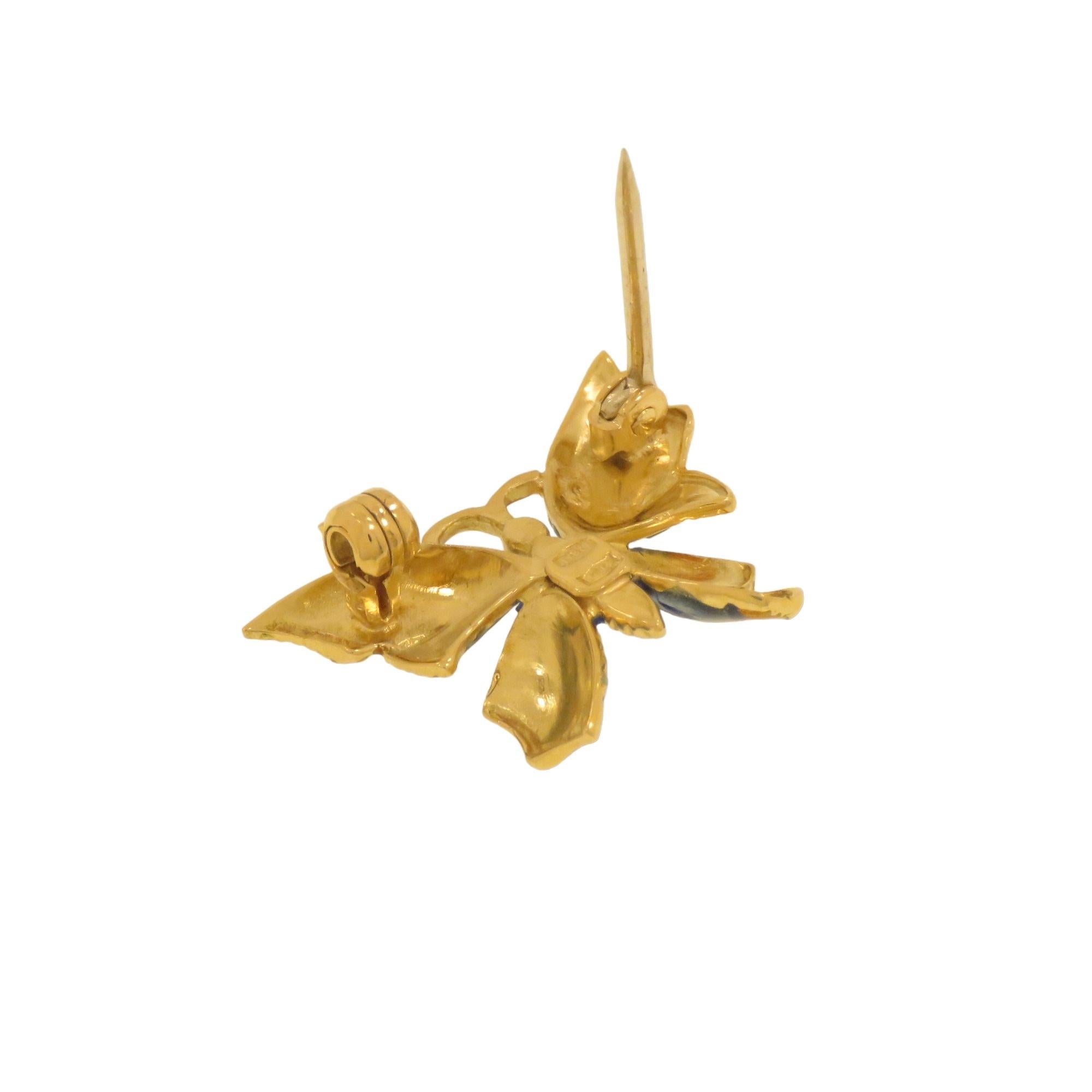 Retro Piccola spilla farfalla con smalto in oro giallo For Sale
