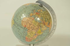 Kleiner deutscher Globus, herausgegeben von Columbus Schulerglobus aus den 1950er Jahren