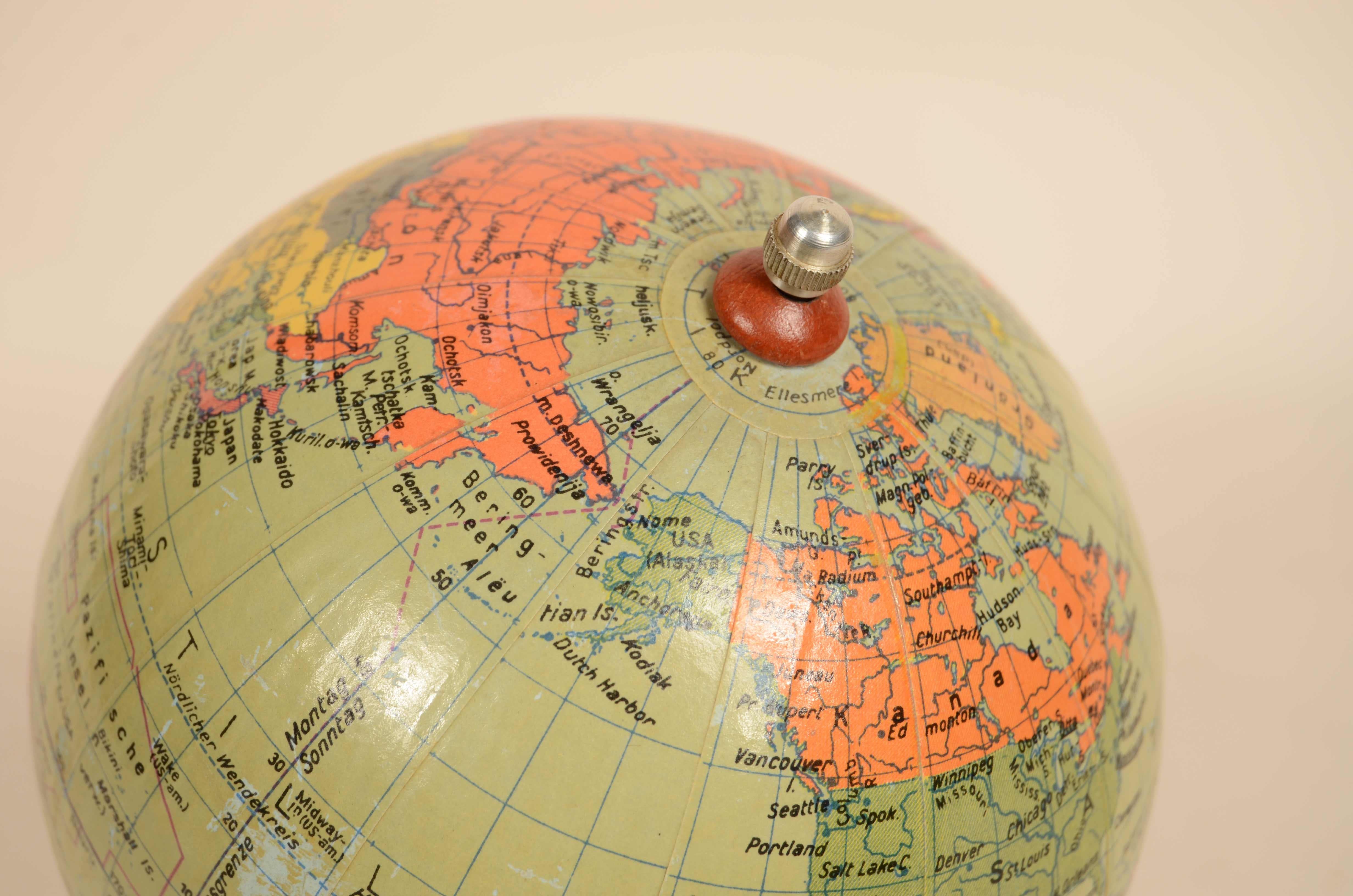 Small globe published by Räths Politischer Erdglobus from the 1950s 7