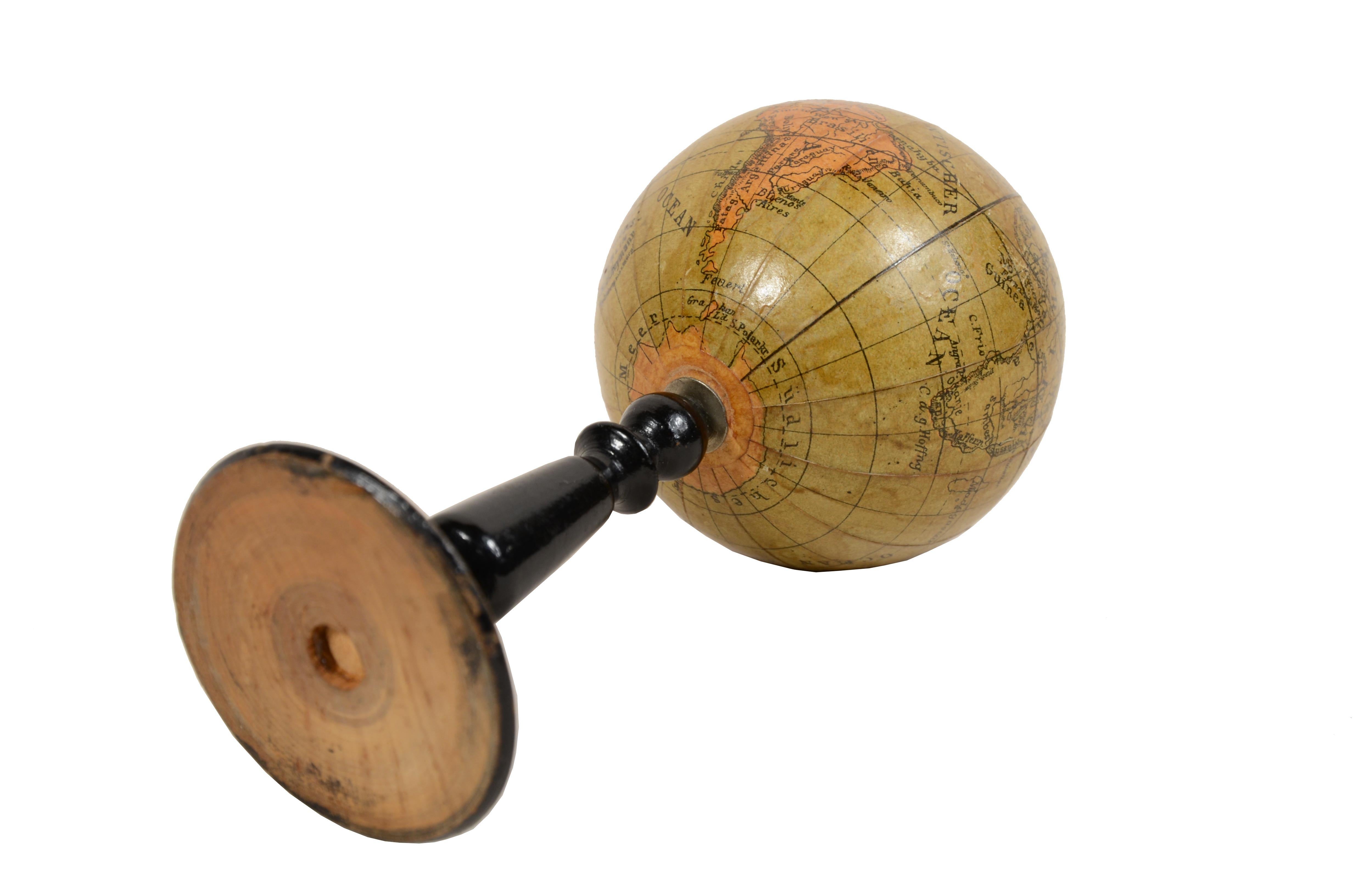 Small globe h. 6.5 of  late 1800s by cartographer Ludw. Jul. Heymann For Sale 5