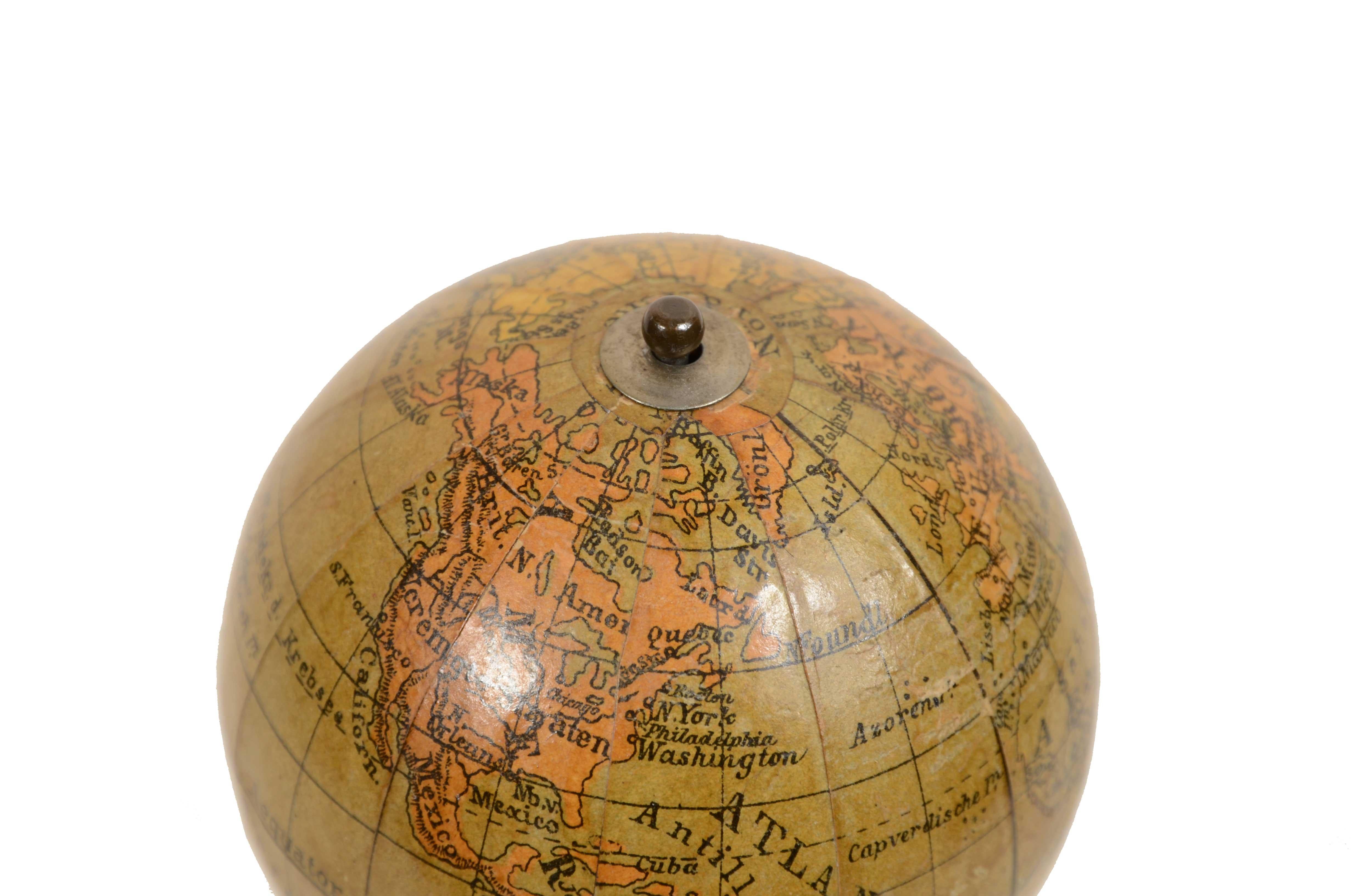 Small globe h. 6.5 of  late 1800s by cartographer Ludw. Jul. Heymann For Sale 6
