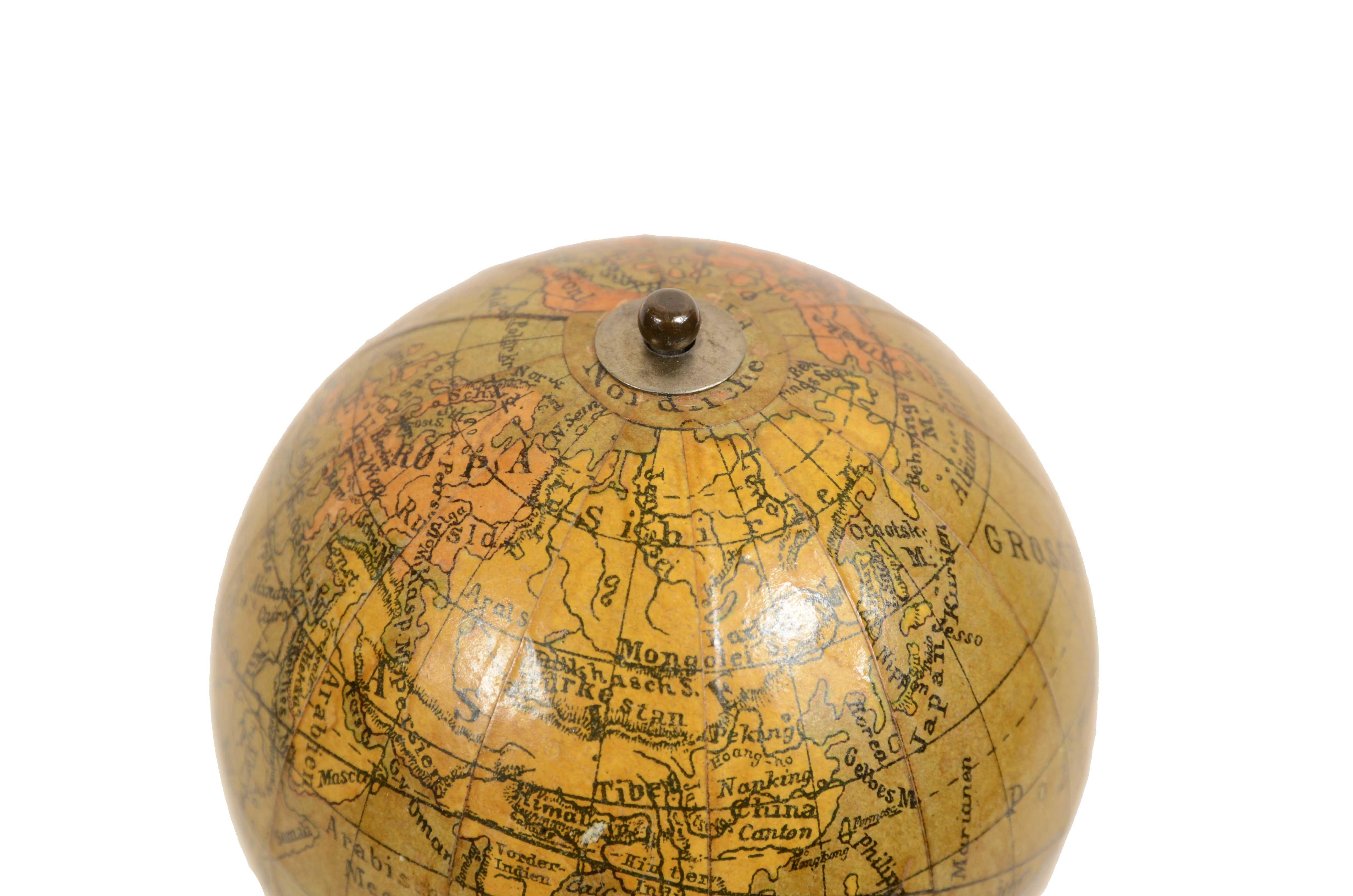 Small globe h. 6.5 of  late 1800s by cartographer Ludw. Jul. Heymann For Sale 7