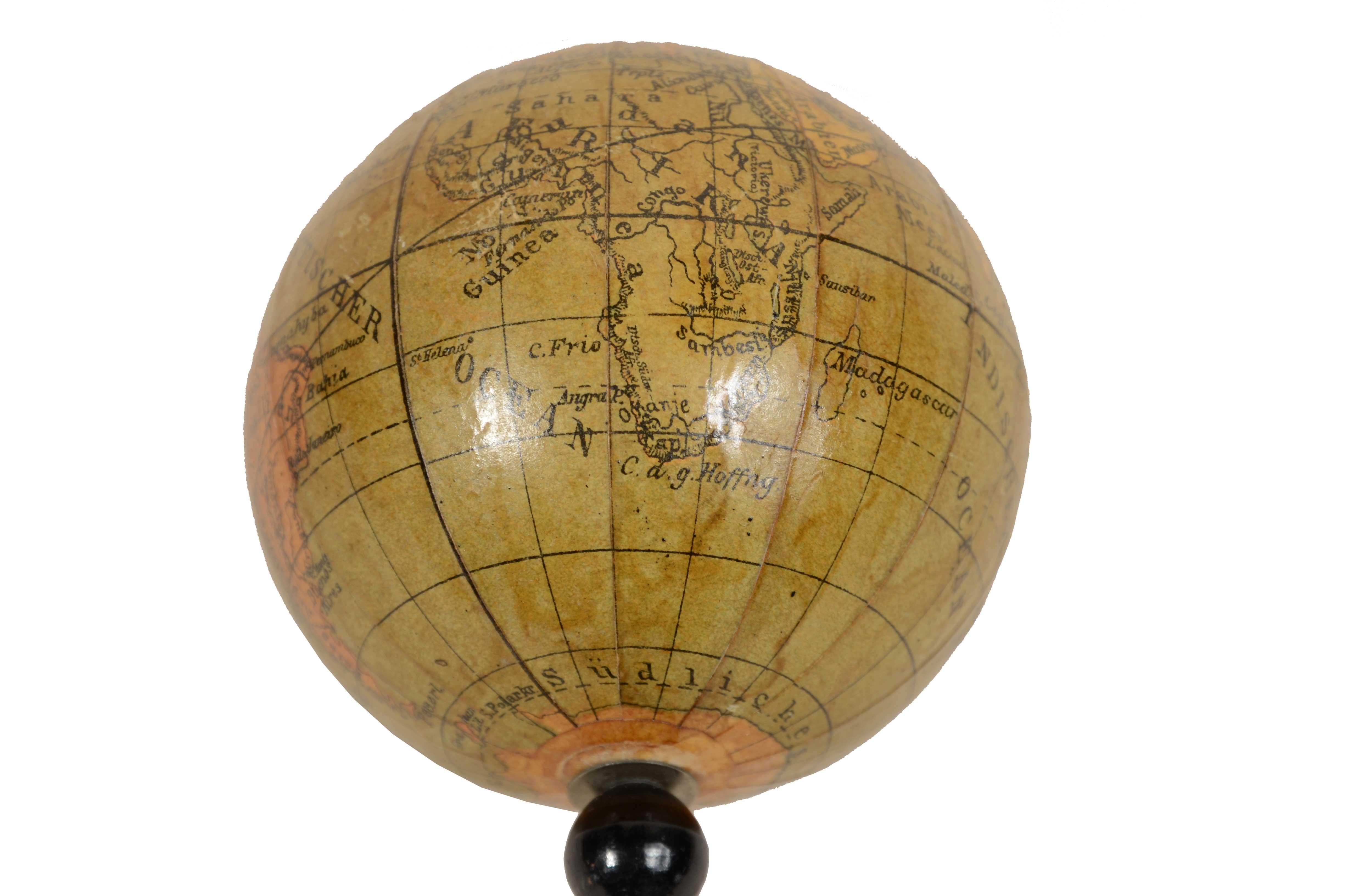 Small globe h. 6.5 of  late 1800s by cartographer Ludw. Jul. Heymann For Sale 8