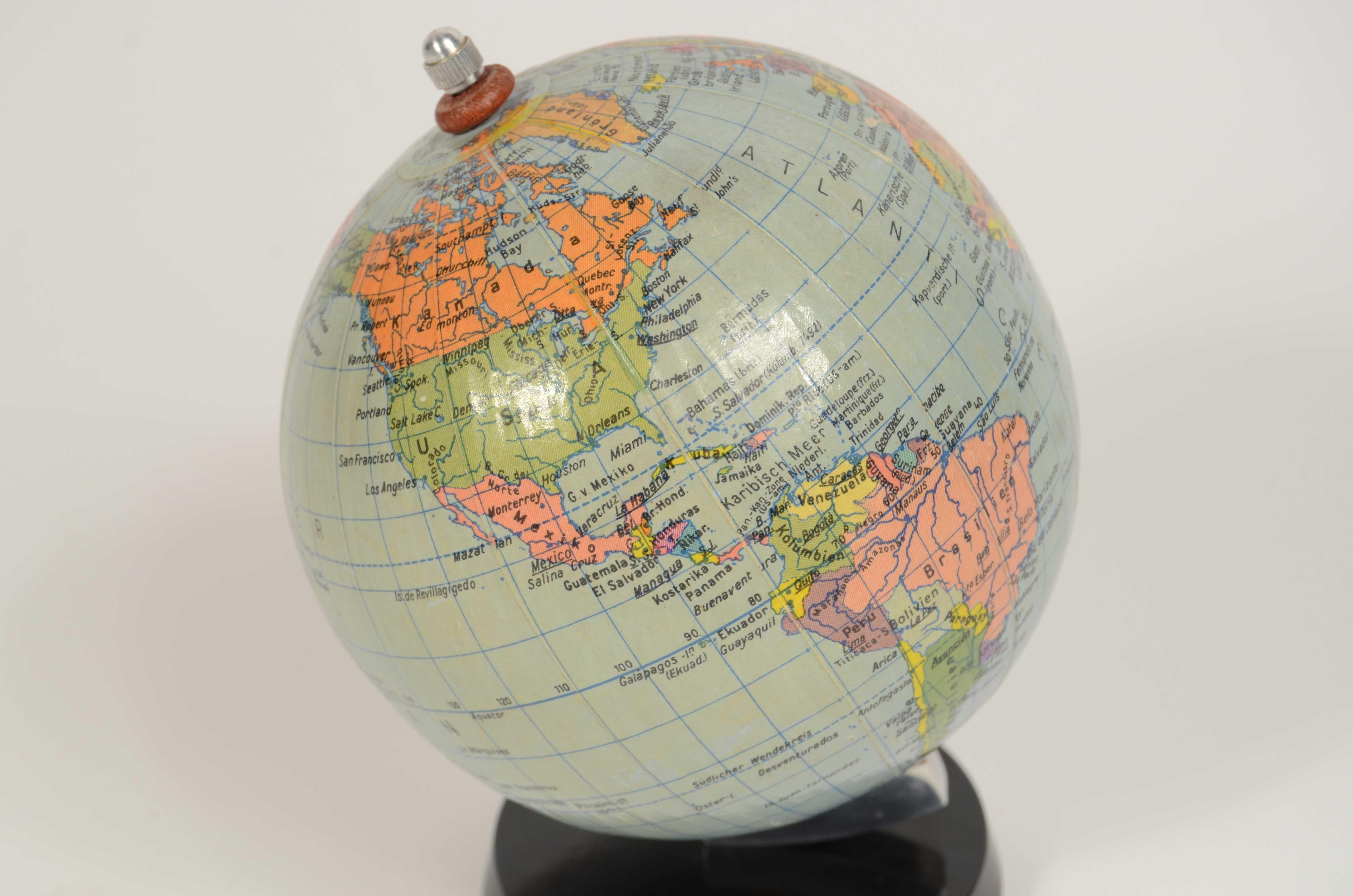 Piccolo globo terrestre Räths Politischer Erdglobus anni '50 base bachelite im Angebot 1