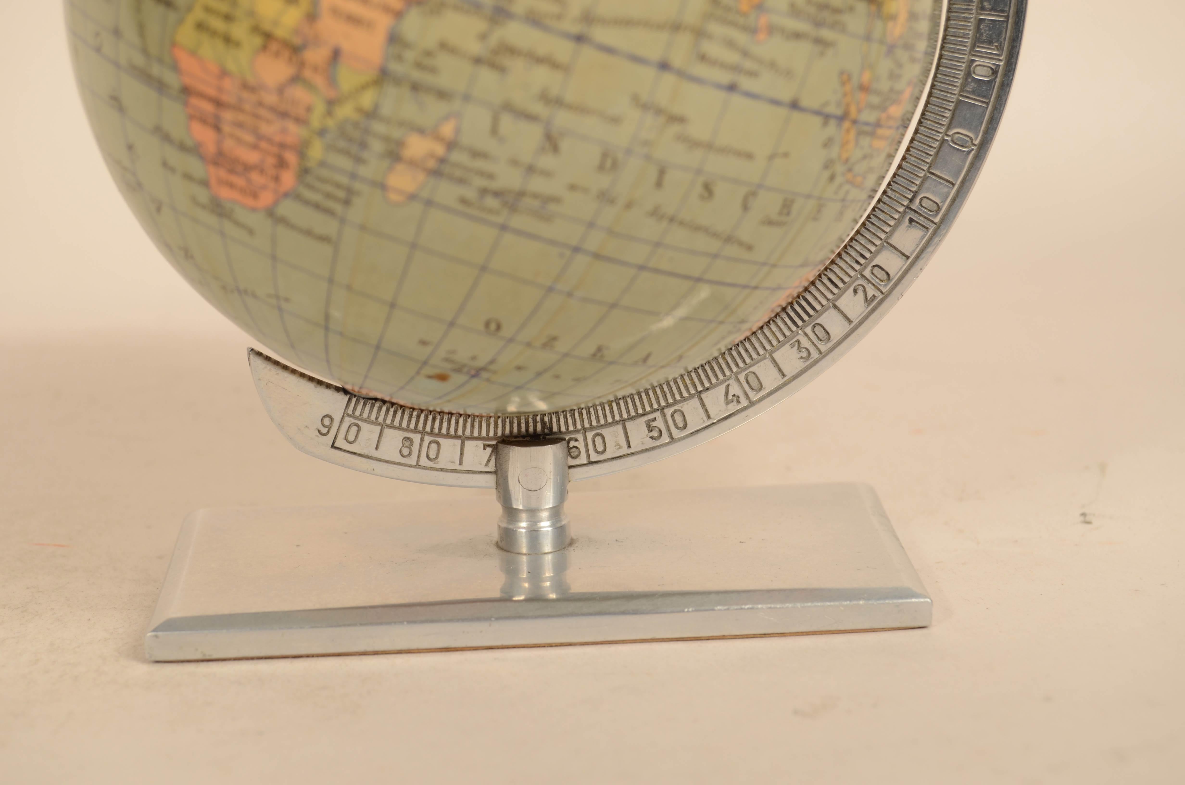 Small German globe published by Columbus Schulerglobus from the 1950s 4