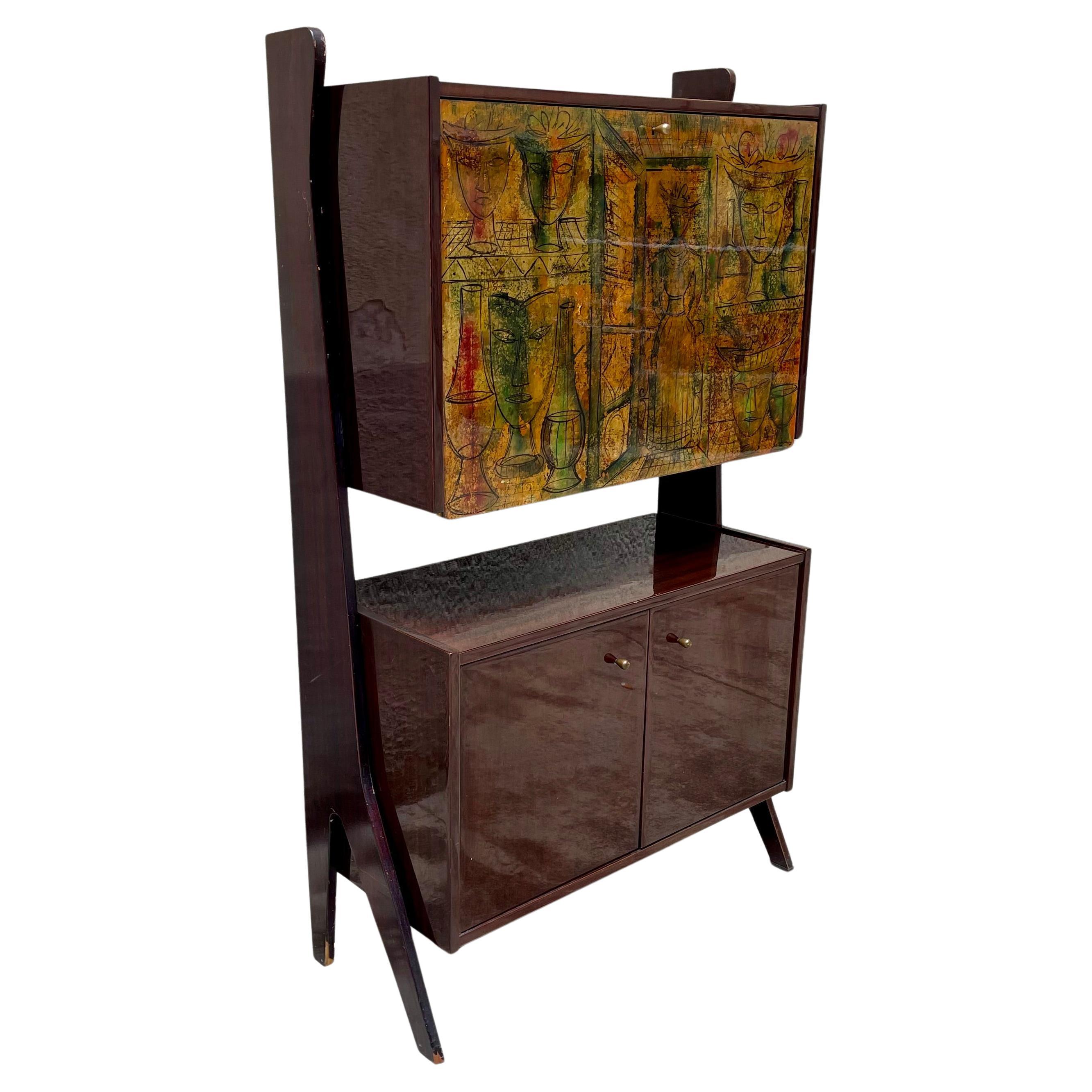 Petite armoire avec barre et lumière intérieure - Italie - années 1950