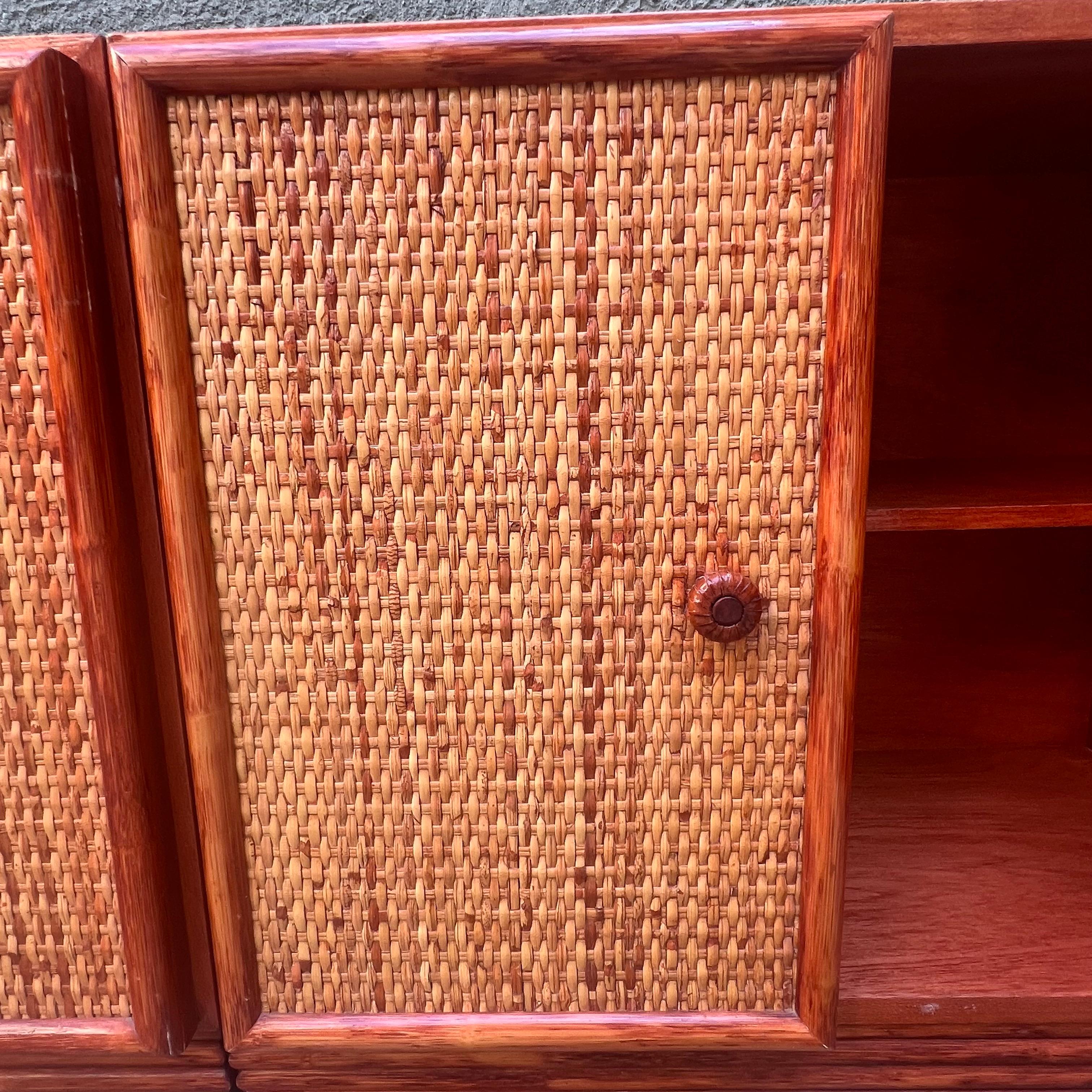 Piccolo Mobile Legno e Rattan - Pomoli in Pelle - Maugrion/Roche Bobois - 80's in vendita 6