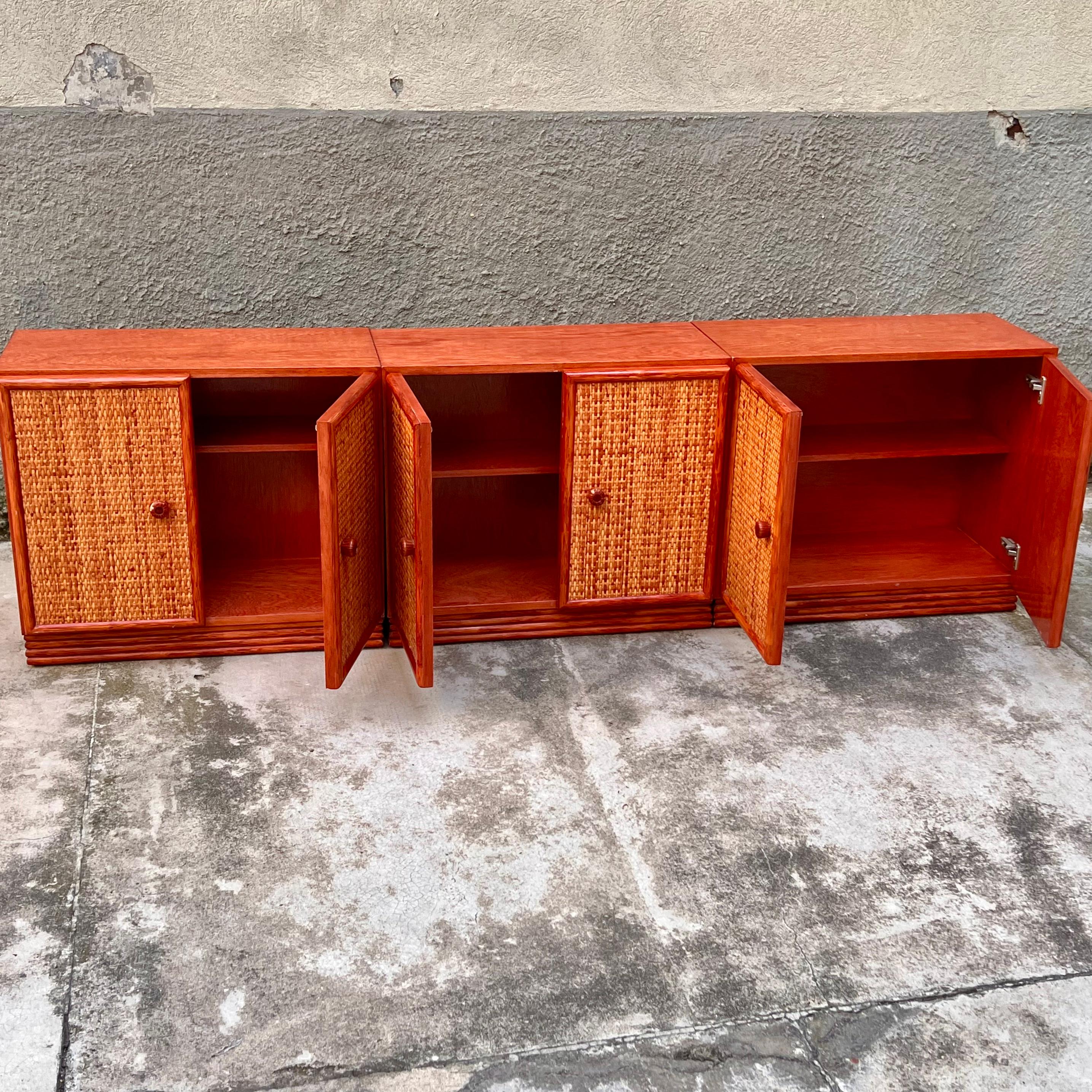 Piccolo Mobile Legno e Rattan - Pomoli in Pelle - Maugrion/Roche Bobois - 80's in vendita 1