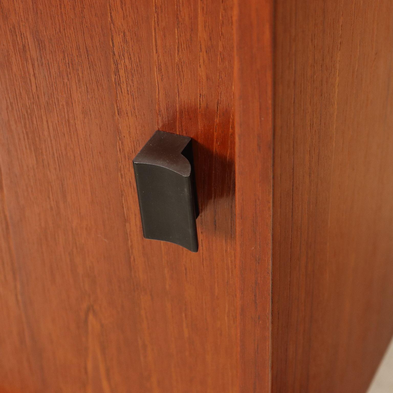 Teak Piccolo Sideboard anni '60 Produzione Fratelli Saporiti in vendita