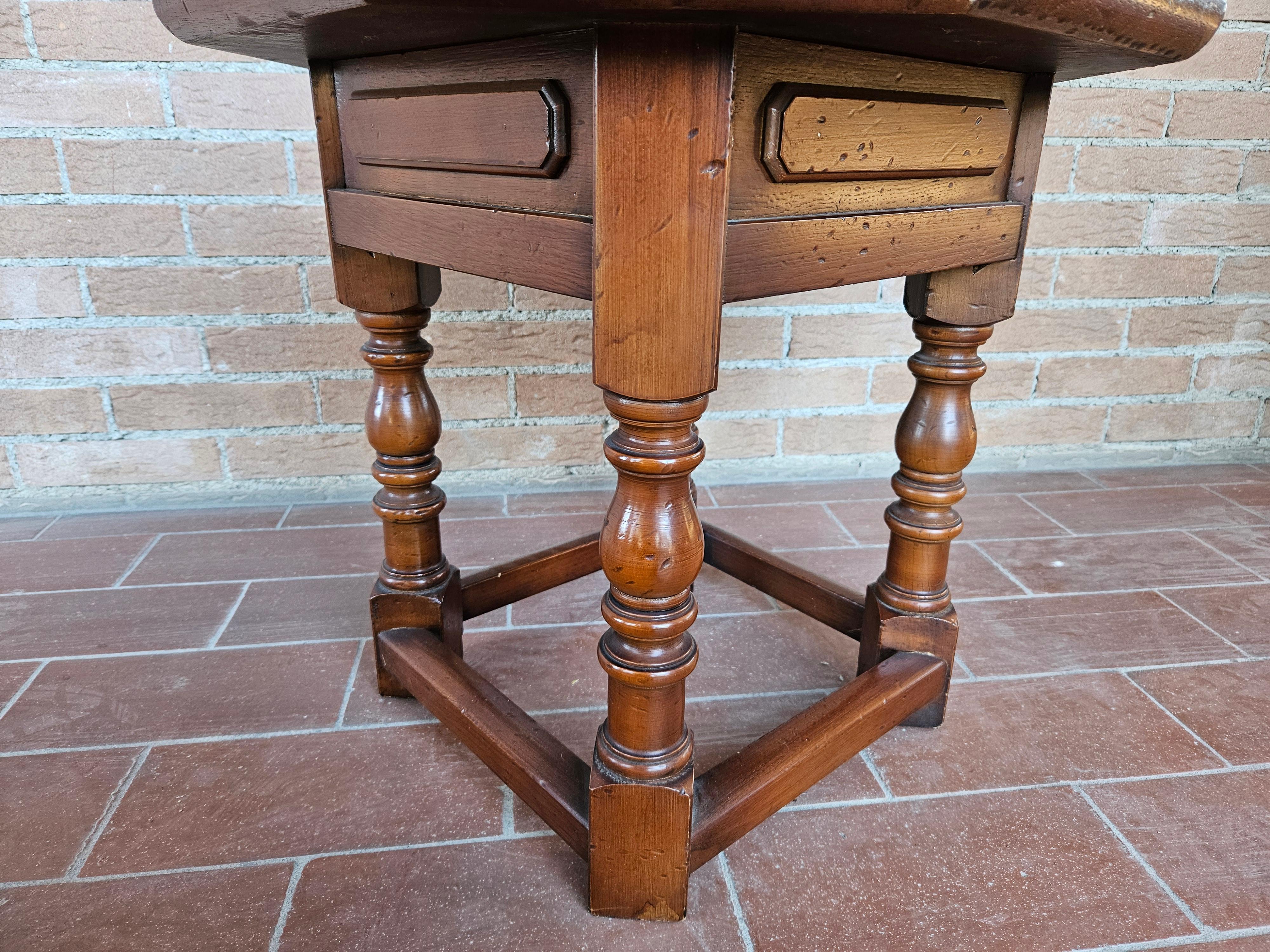 Small octagonal wooden coffee table 20th century For Sale 1