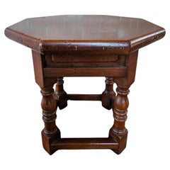 Petite table basse octogonale en bois du 20e siècle
